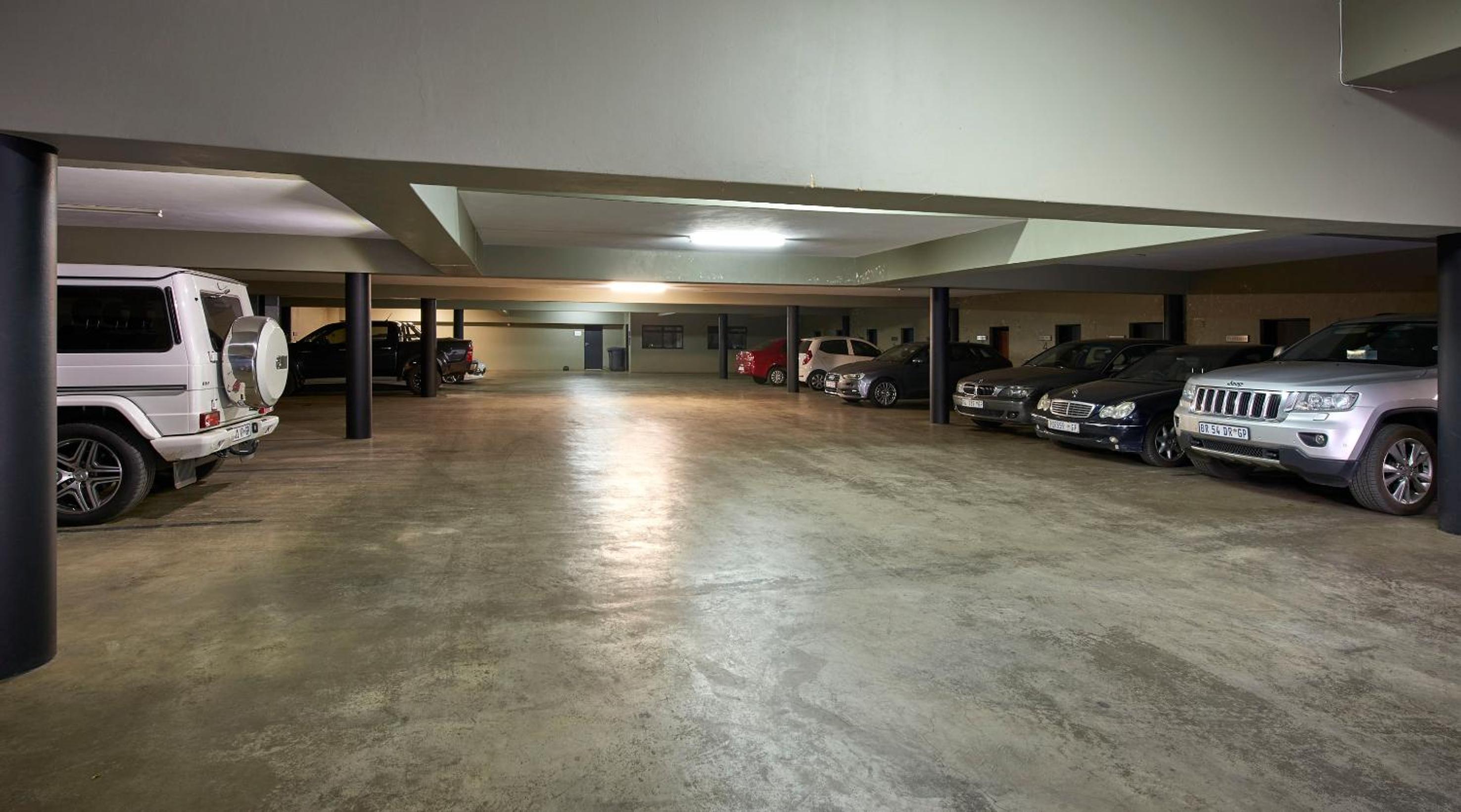 Dynasty Forest Sandown Serviced Apartments & Self Catering Hotel