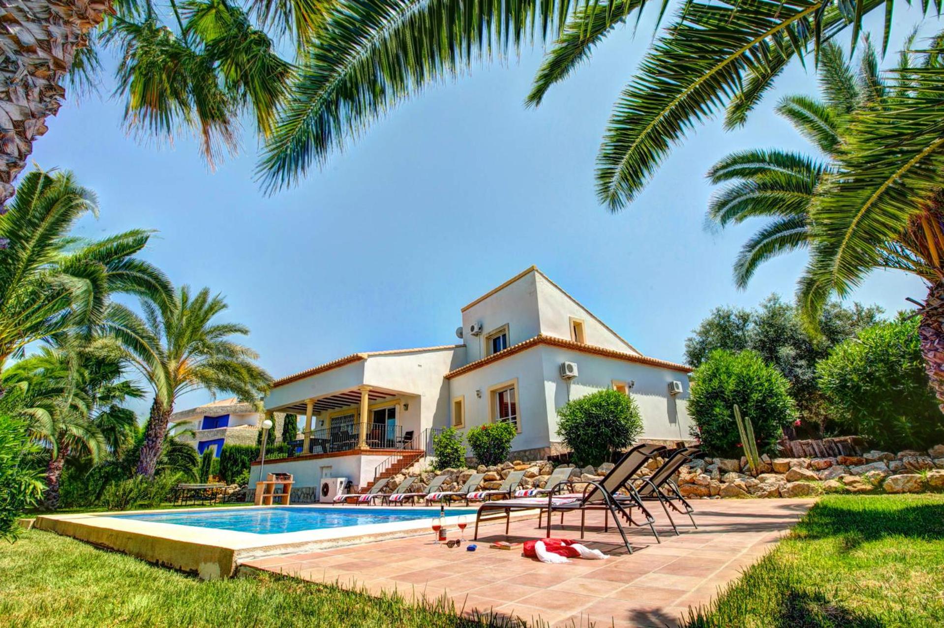 Villa Cabriel by Villa Plus