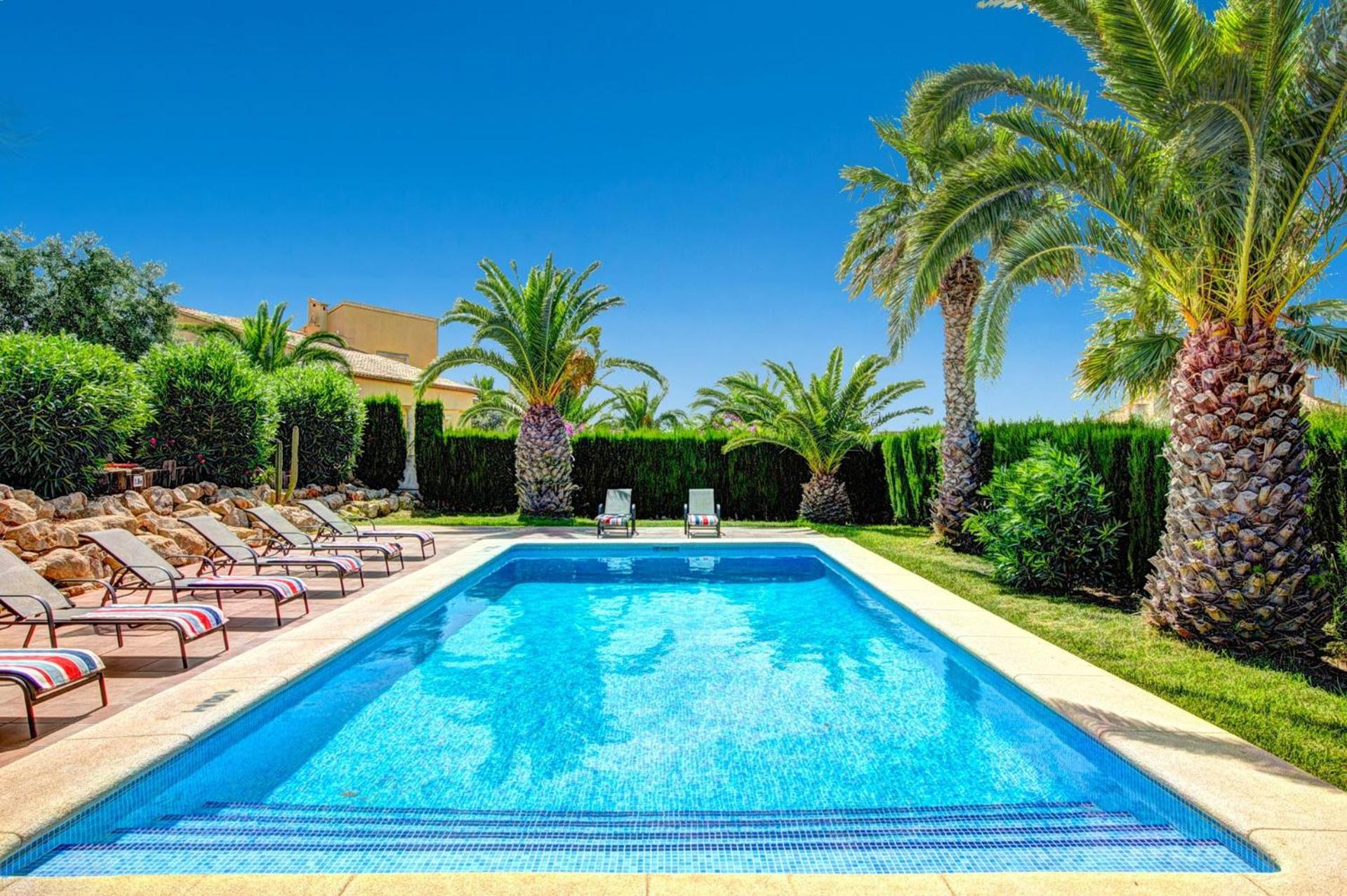 Villa Cabriel by Villa Plus
