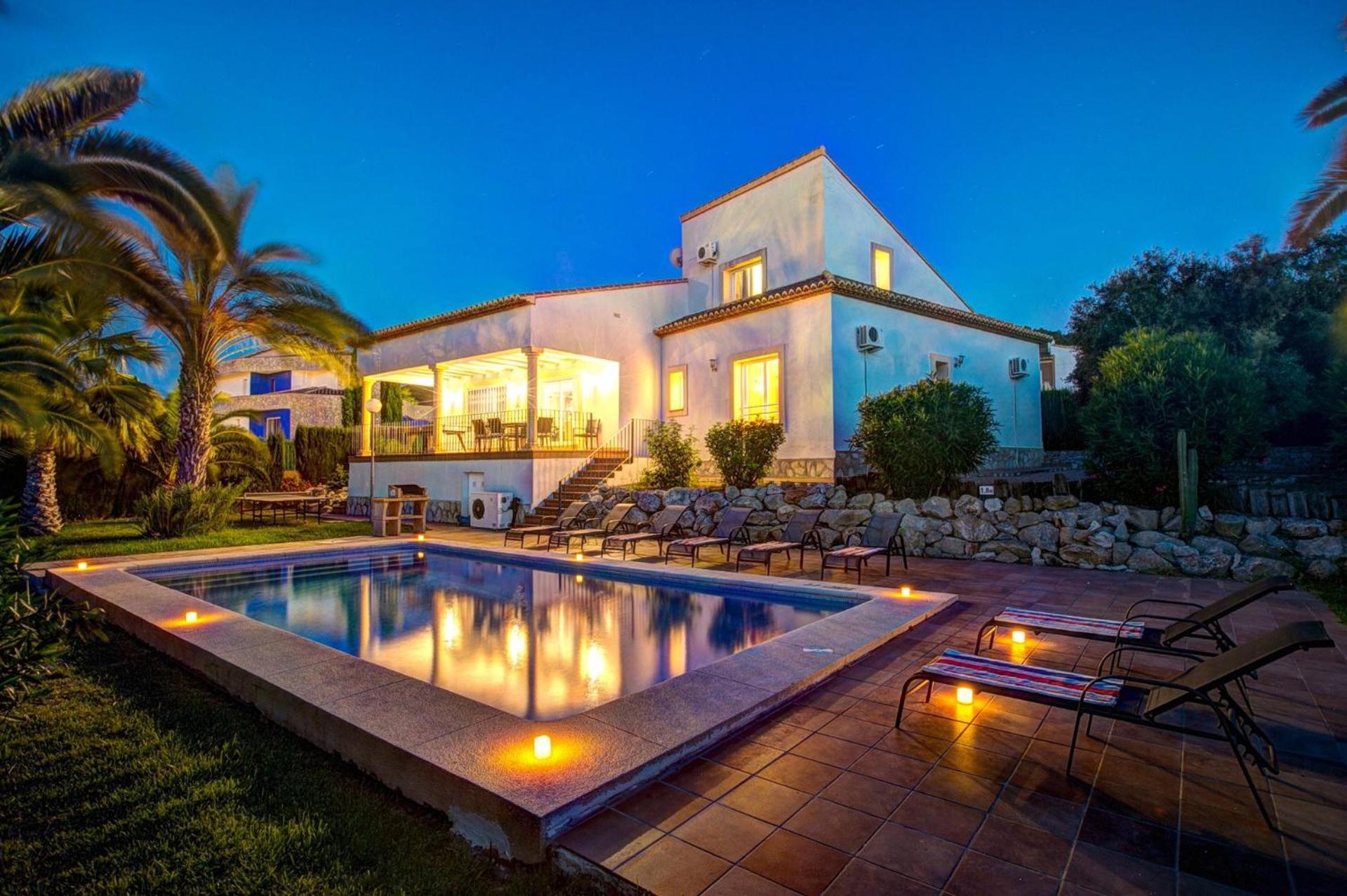 Villa Cabriel by Villa Plus