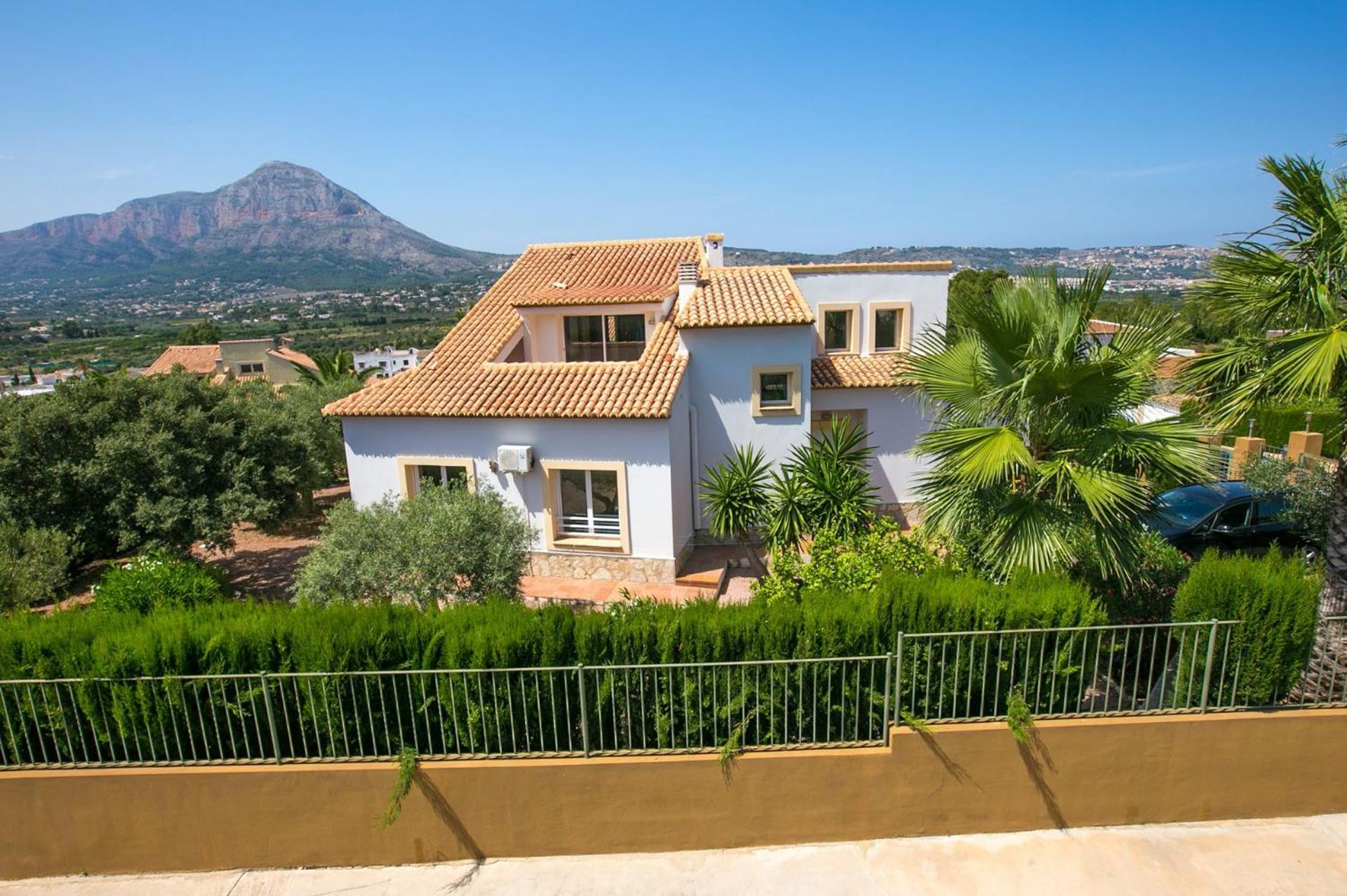 Villa Cabriel by Villa Plus