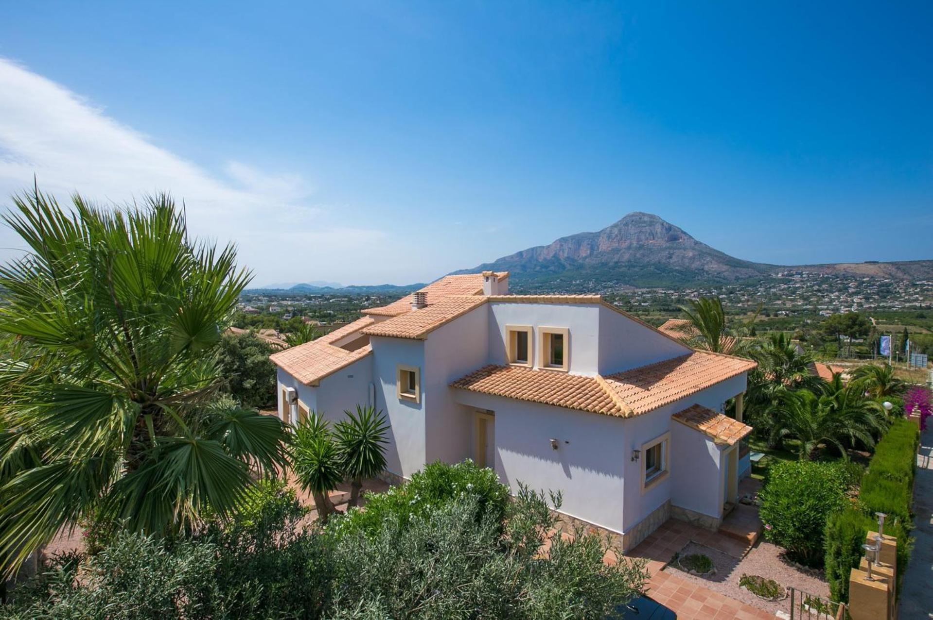 Villa Cabriel by Villa Plus