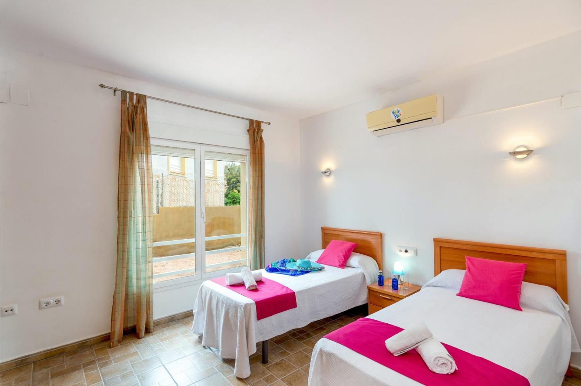 Villa Limones by Villa Plus
