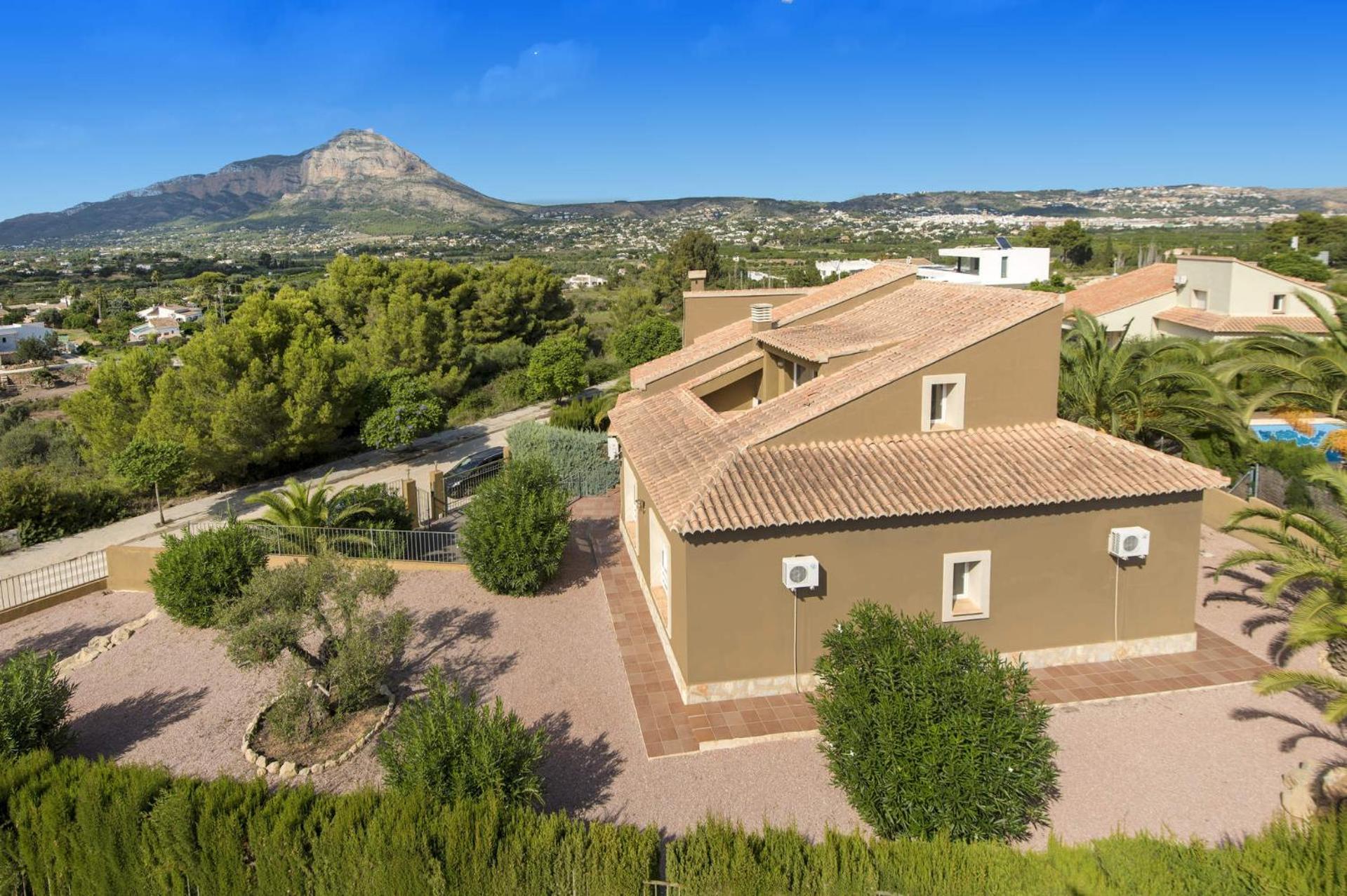 Villa Limones by Villa Plus