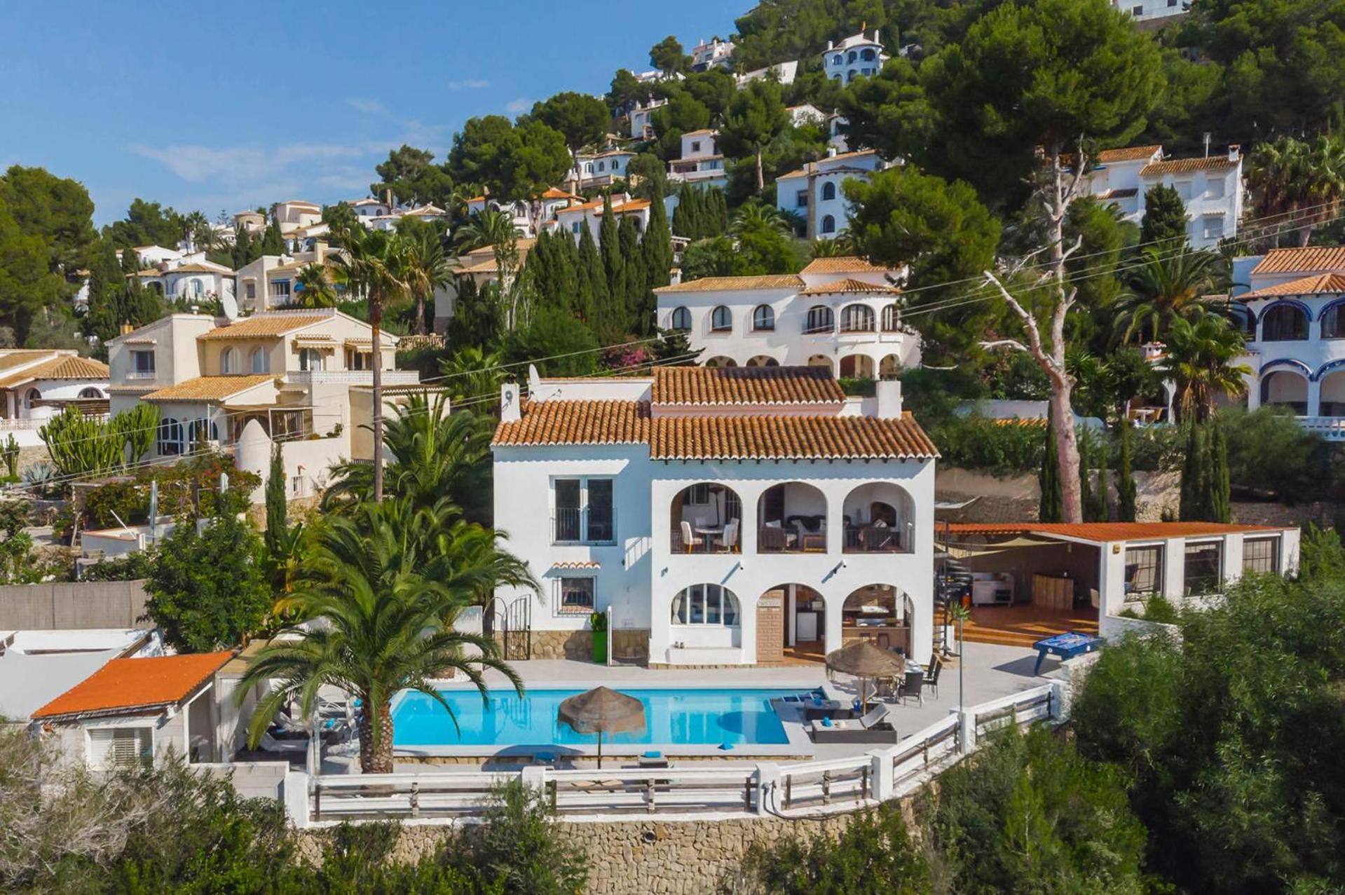 Villa Angeles Blanco by Villa Plus