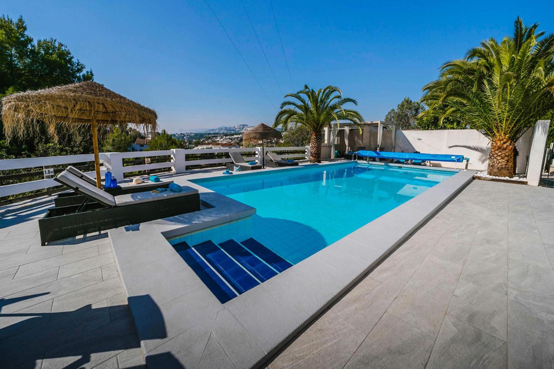 Villa Angeles Blanco by Villa Plus