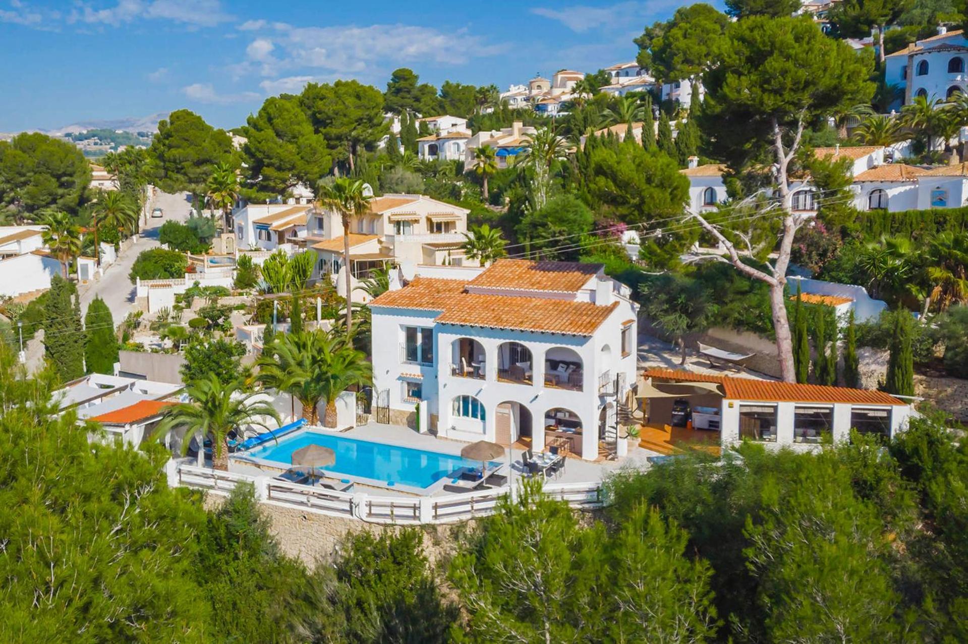 Villa Angeles Blanco by Villa Plus