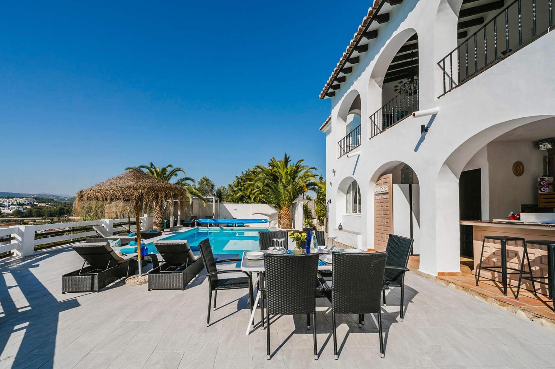 Villa Angeles Blanco by Villa Plus