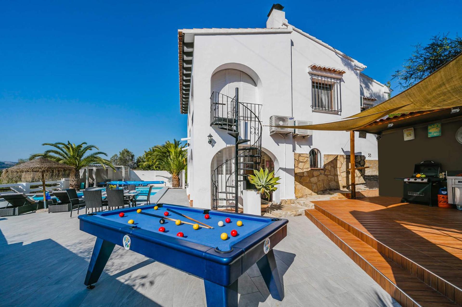 Villa Angeles Blanco by Villa Plus