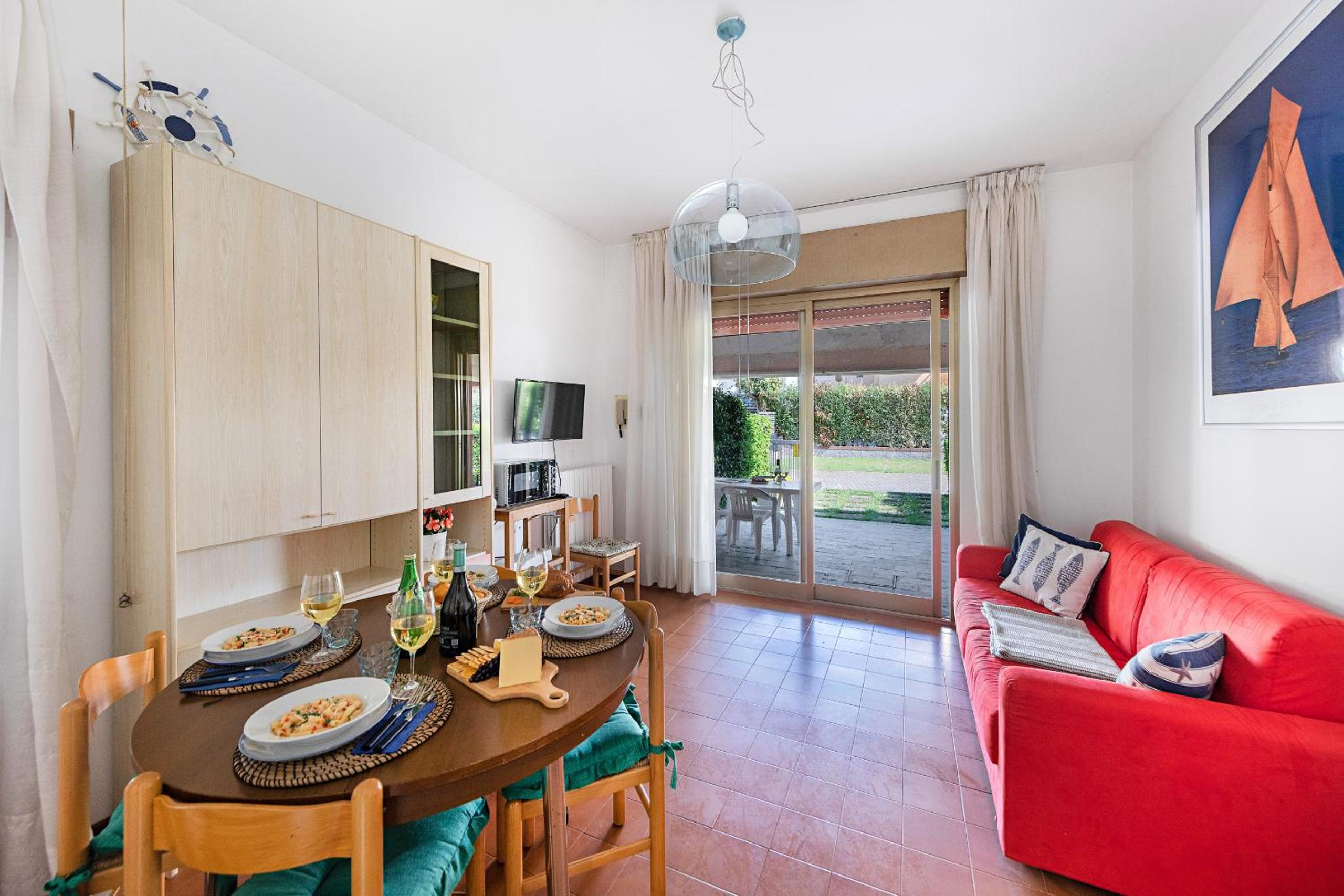 Splendid Apartment PT-1 sul lago by Wonderful Italy view 3