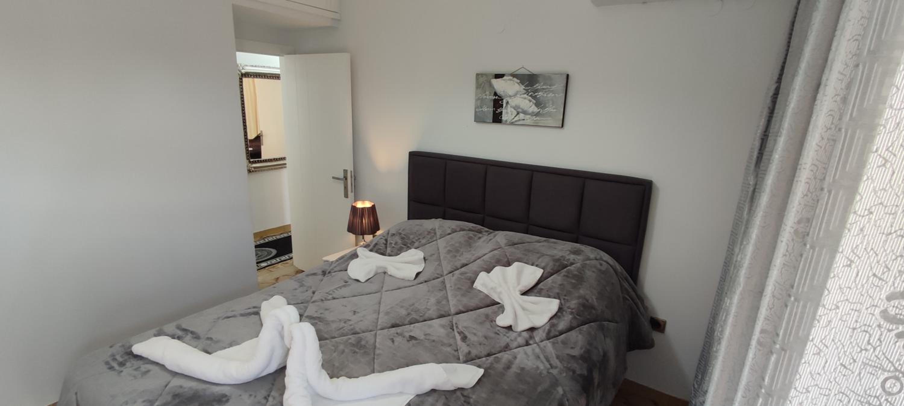 Ixian House Apartment photo 2