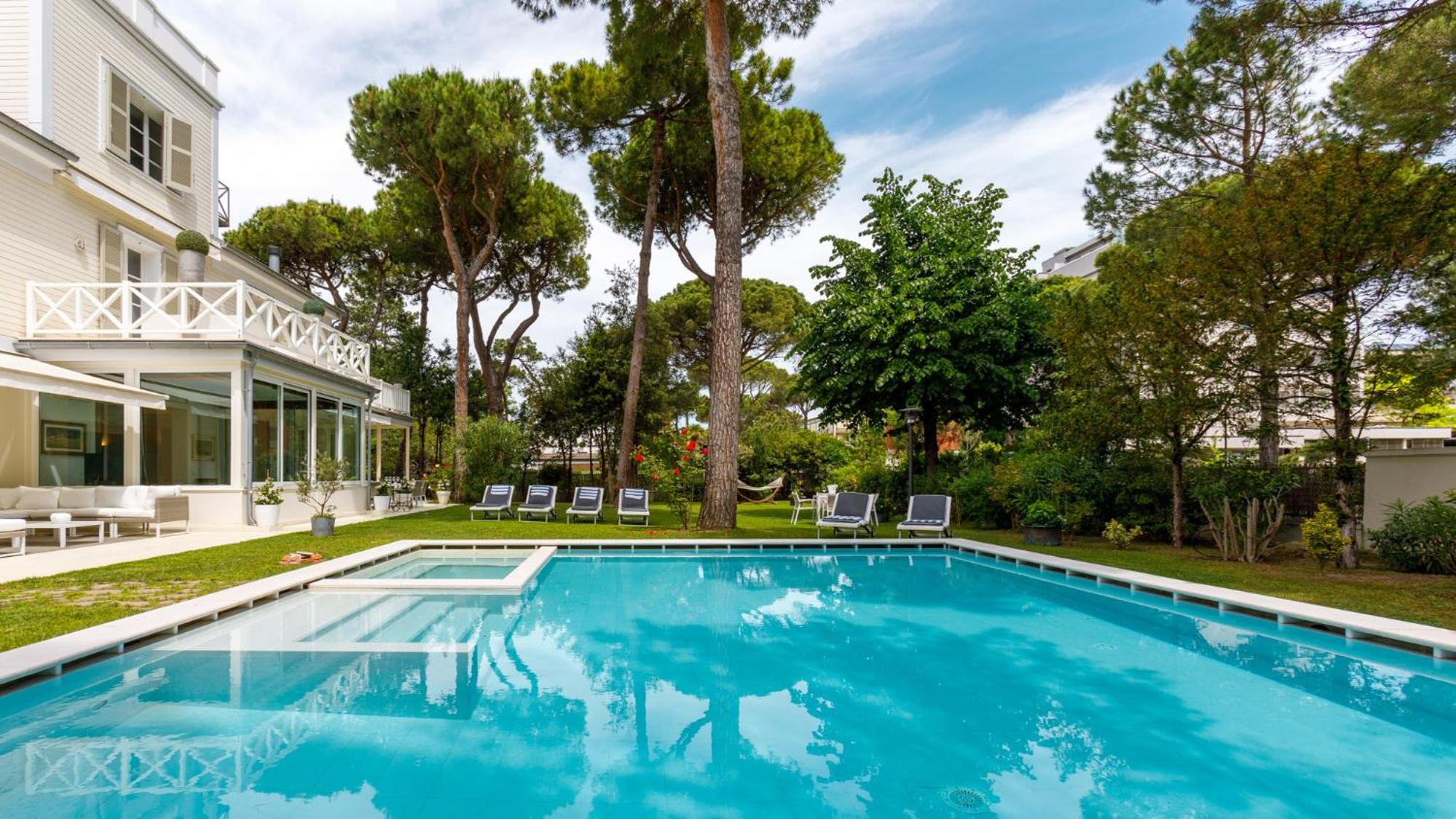 Villa Guidi 10 Emma Villas view 4