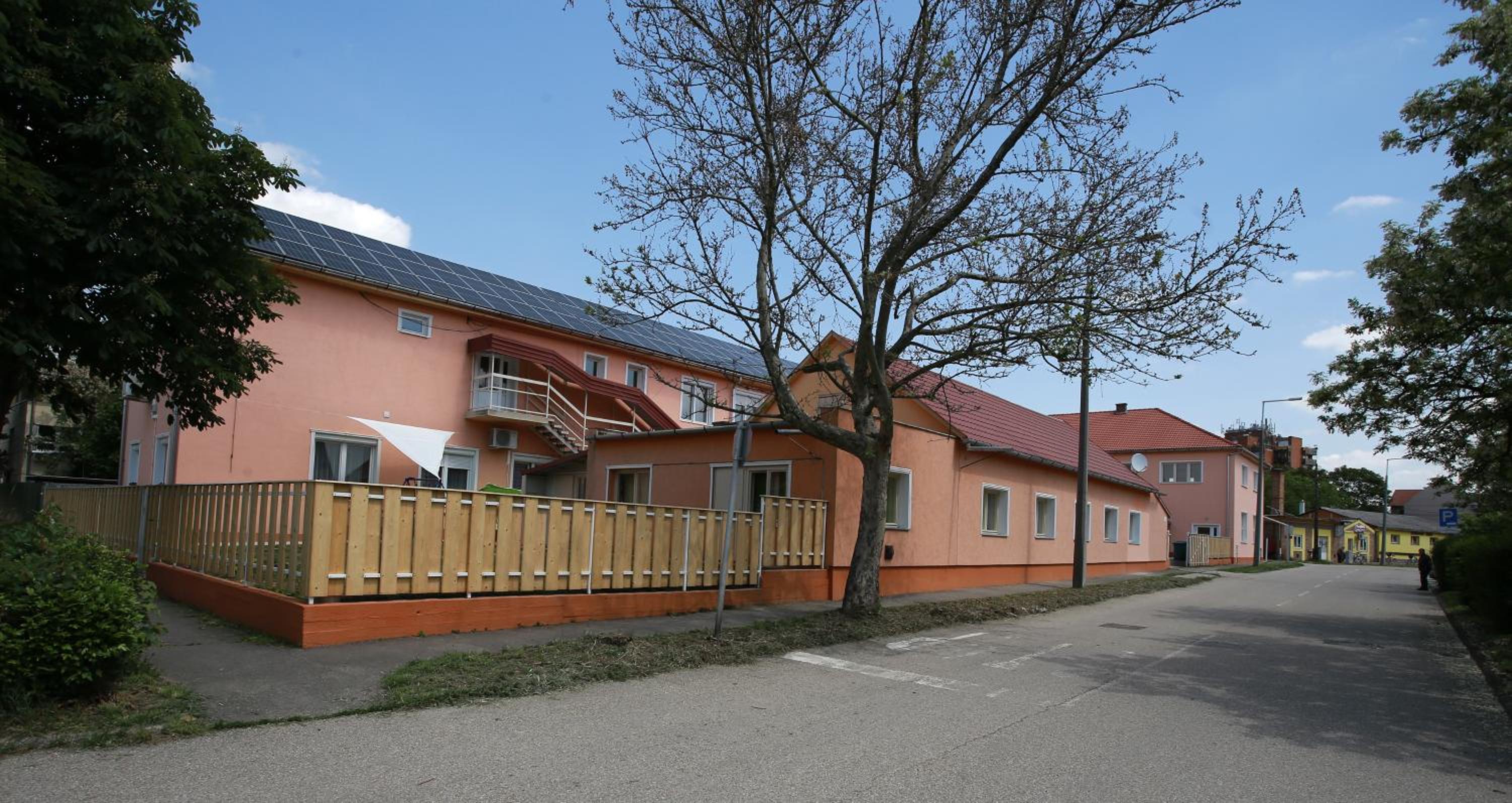 Photo 38