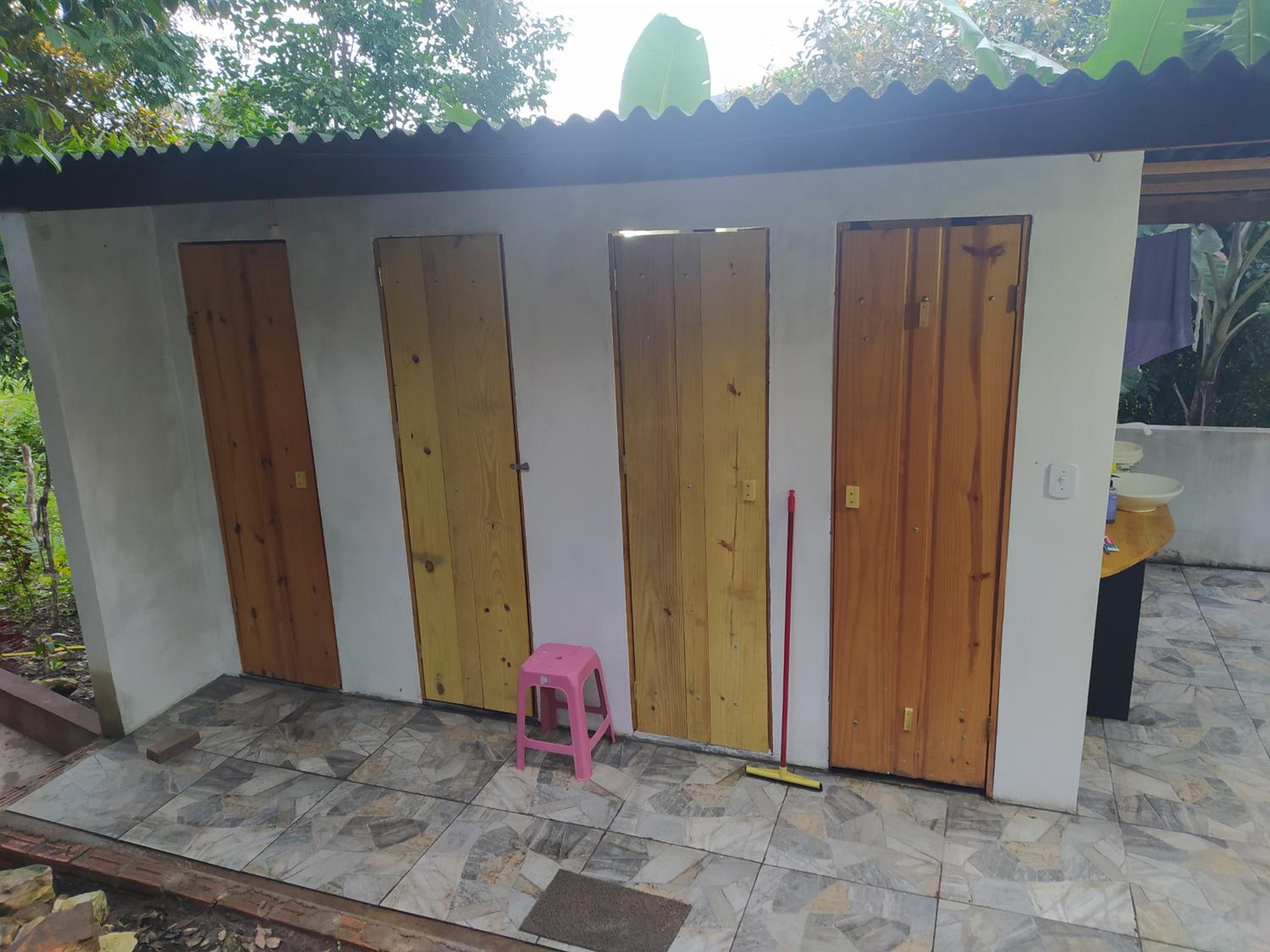 Kombi Hostel Camping view 3