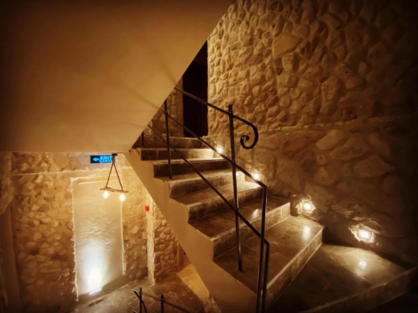 Ala Stone House - Image 48