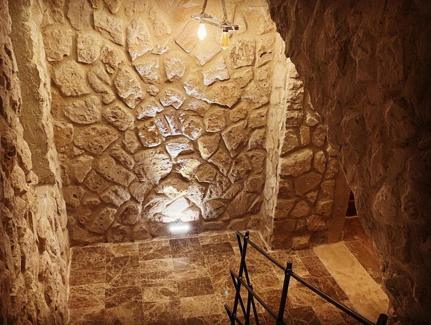 Ala Stone House - Image 54