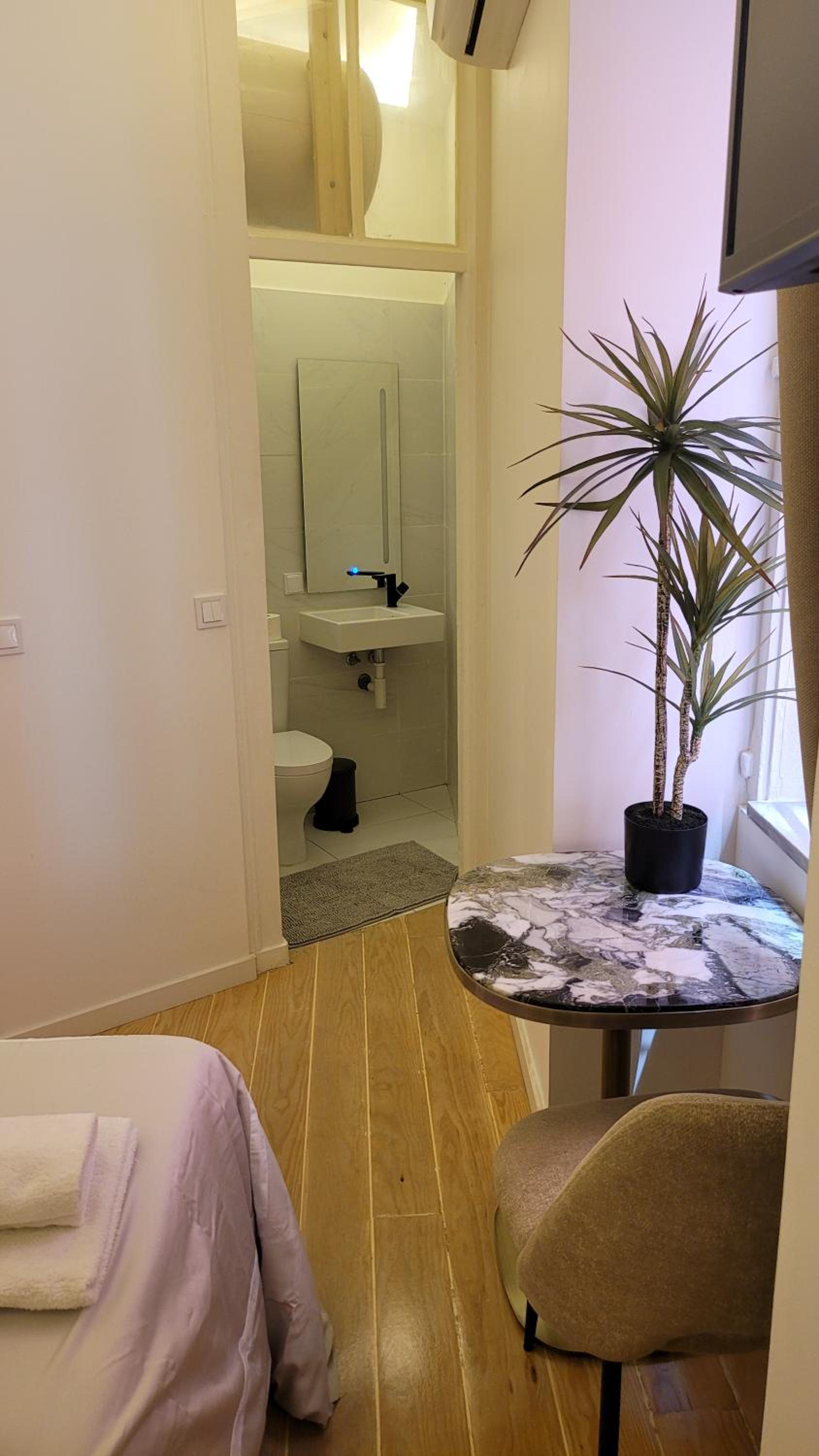 Tiny Studio Rosa - Bairro Alto view 4