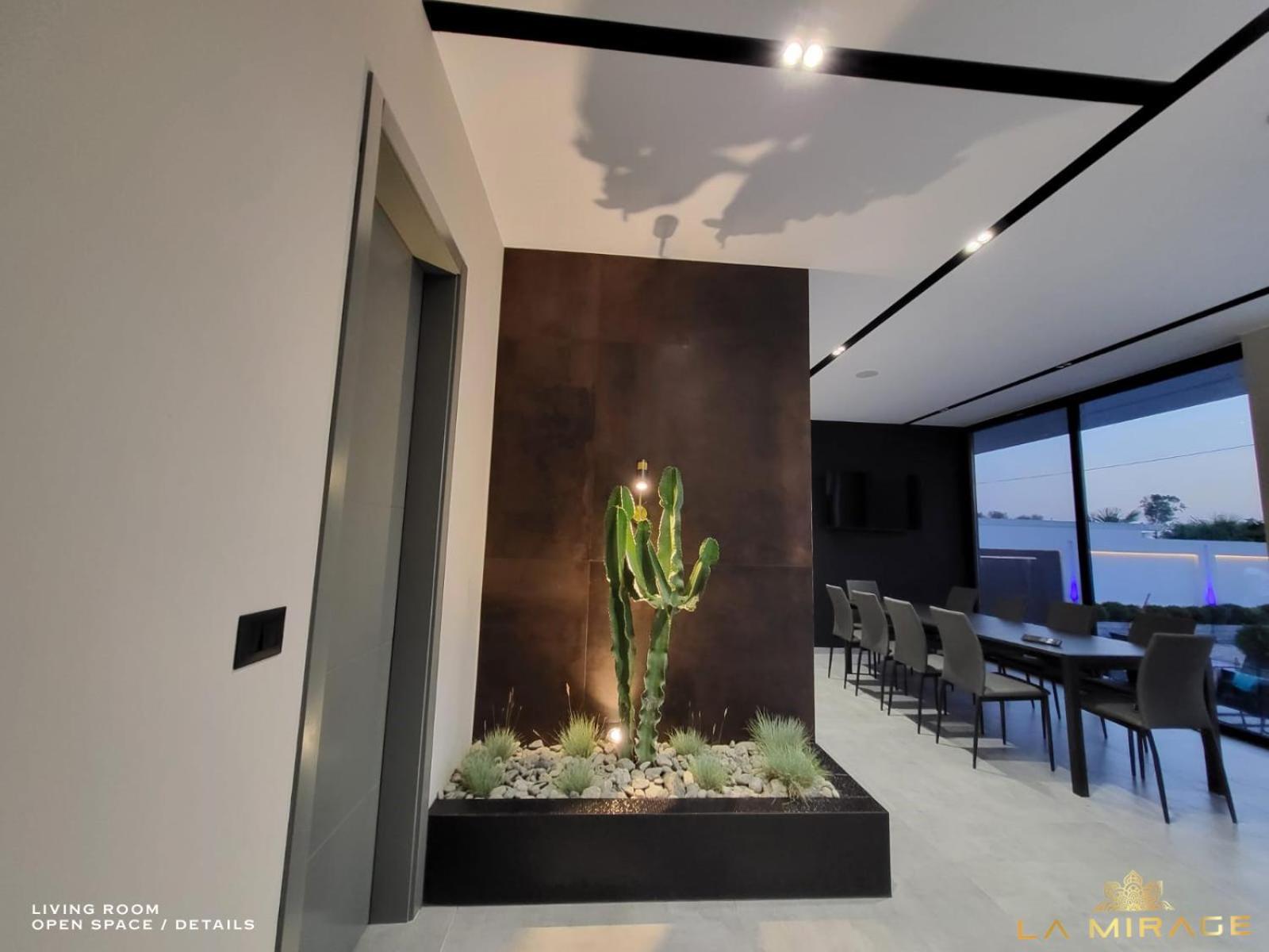 La Mirage Villa