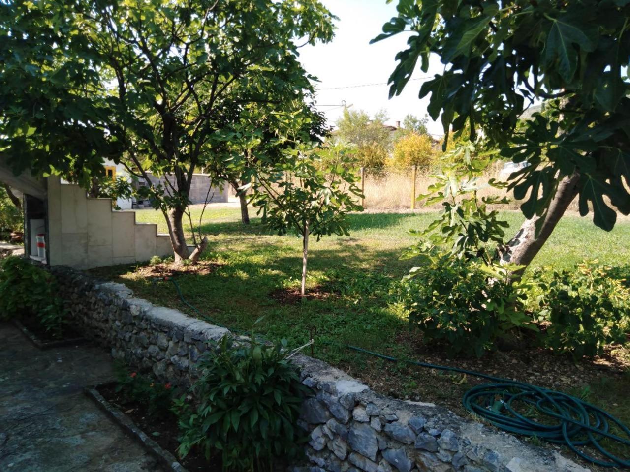 Villa The Cave