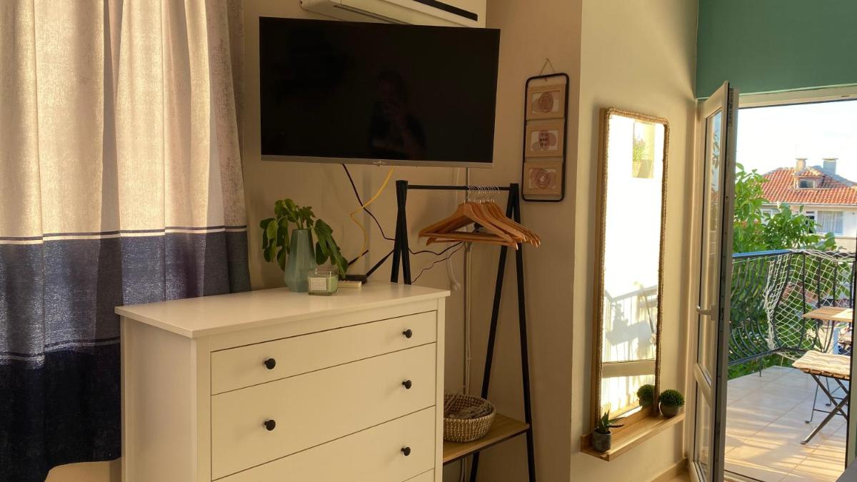 Studio Seaven, Lozenets