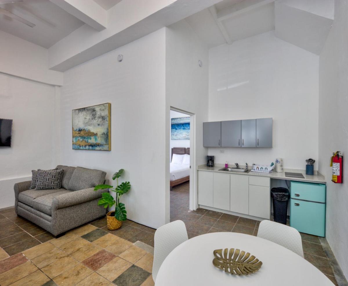 Casa Pelayo - Property Image 1