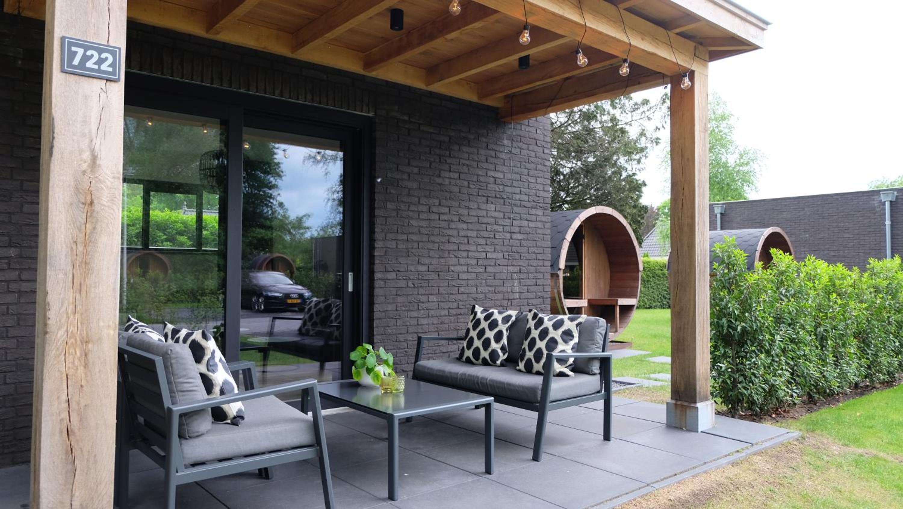 The White Oak - Luxe 4 persoons bungalow met prive sauna view 4