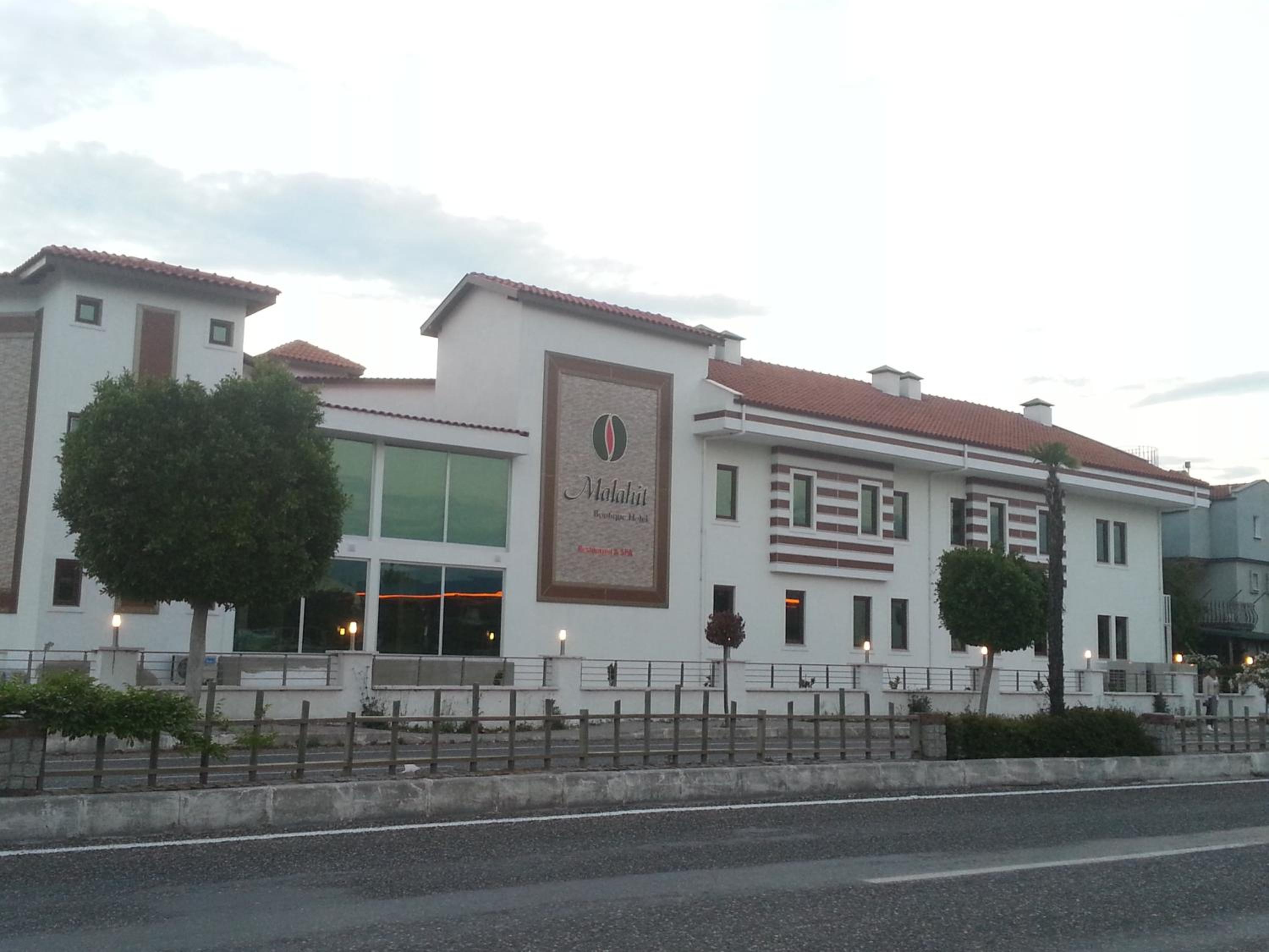 Malahit Exclusive City Hotel - Image 23