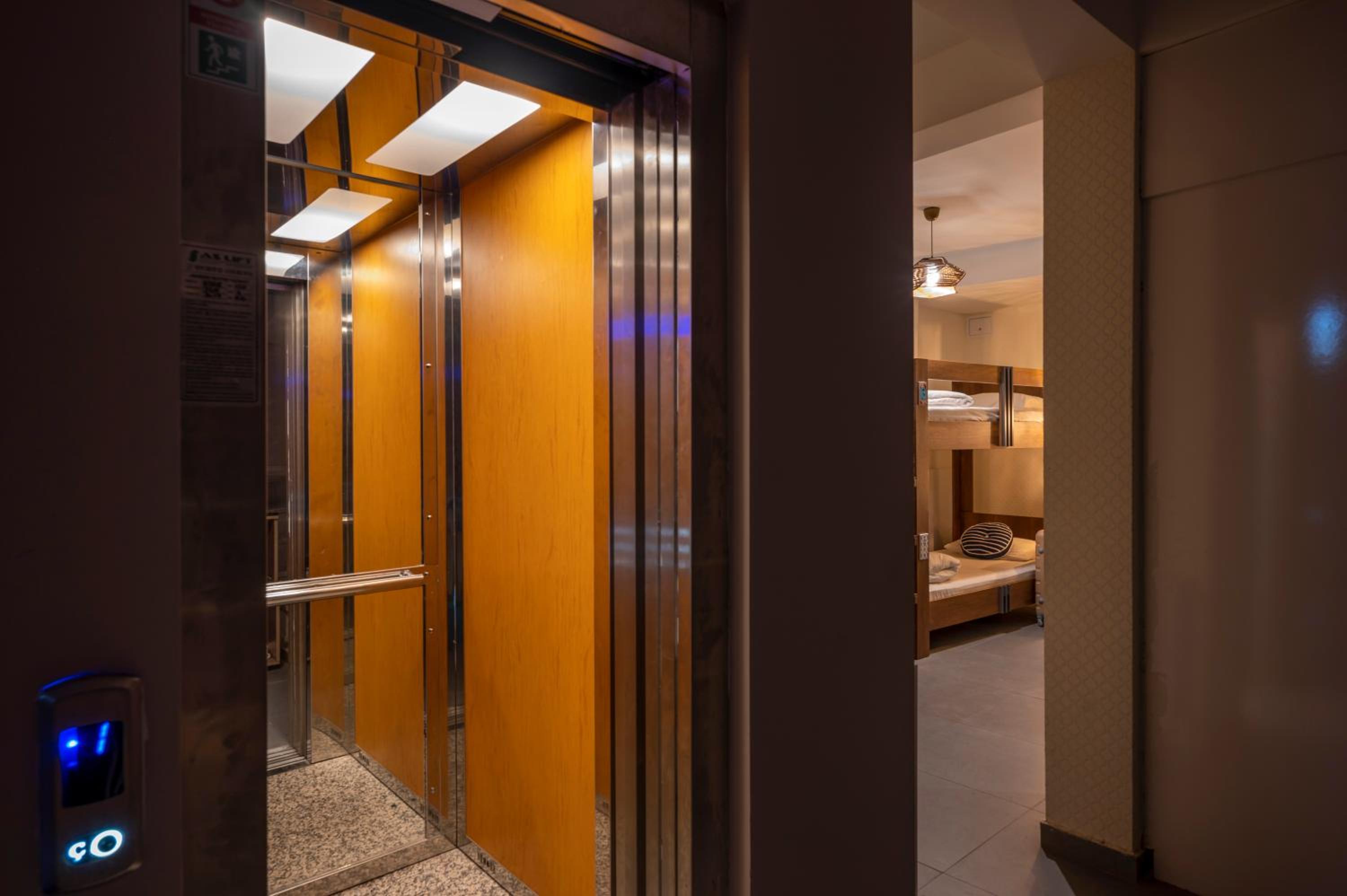 Taksim Square Hostel