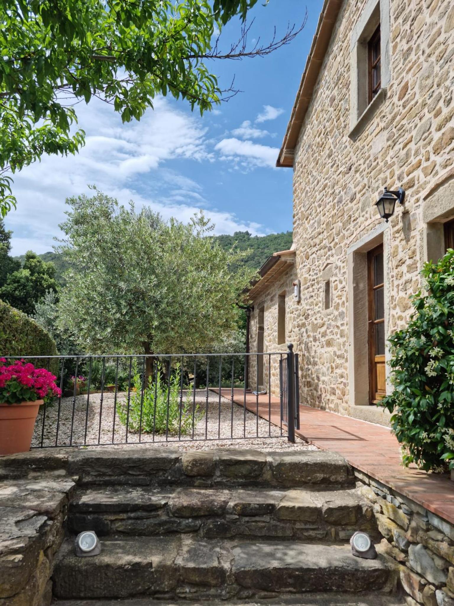 Villa Le Ginestre view 2
