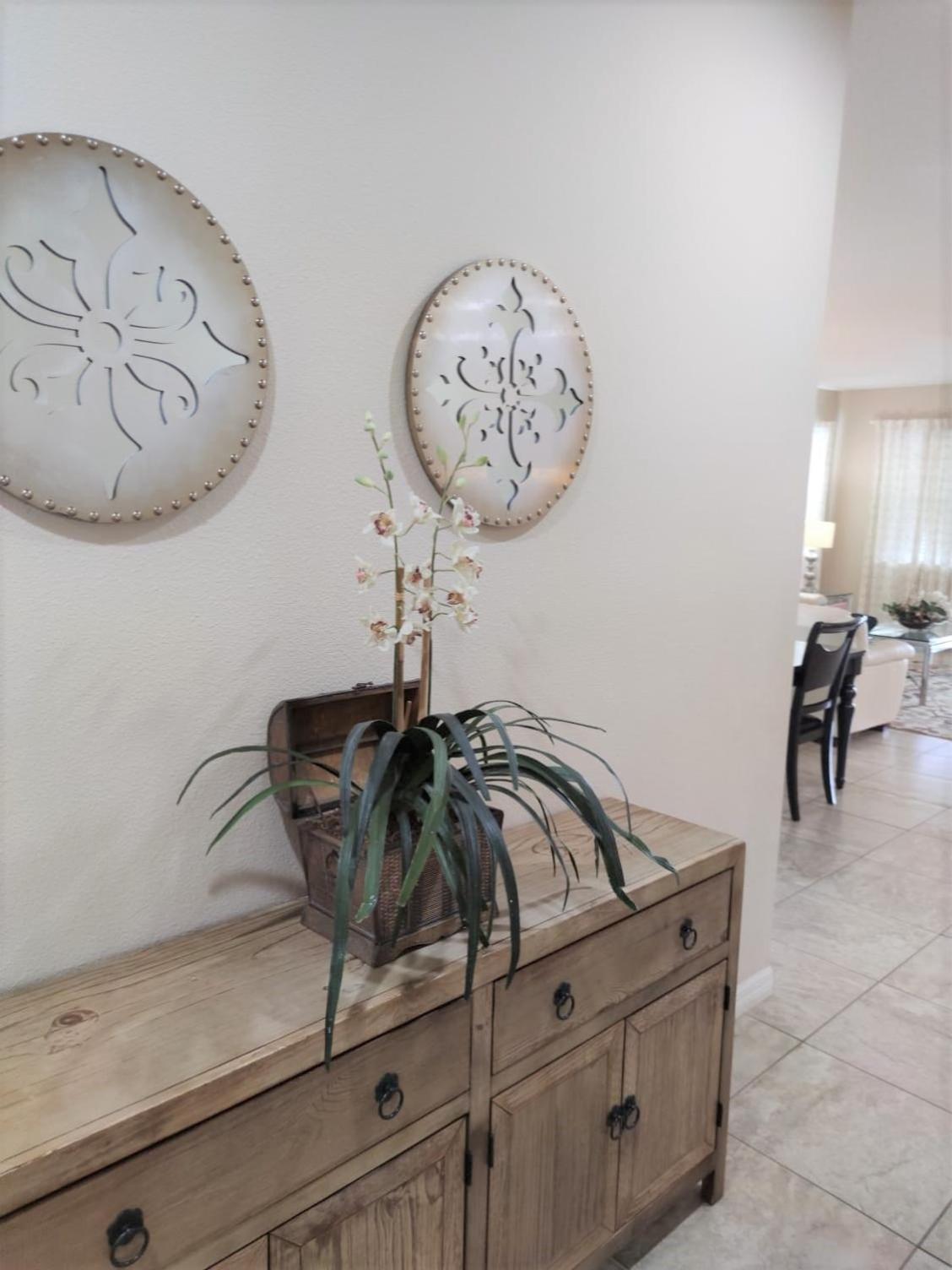 CozyKey Vacation Rentals - Crystal Cove