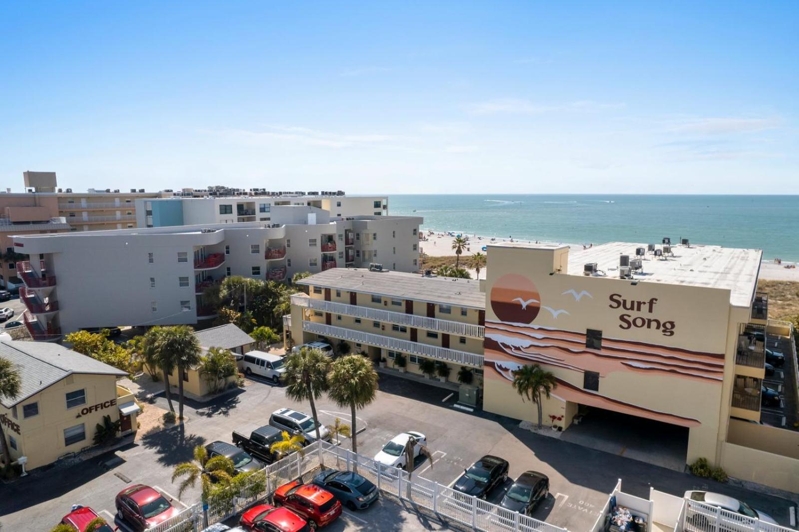 Beach View - Balcony - 2 Queen - Surf Song #350