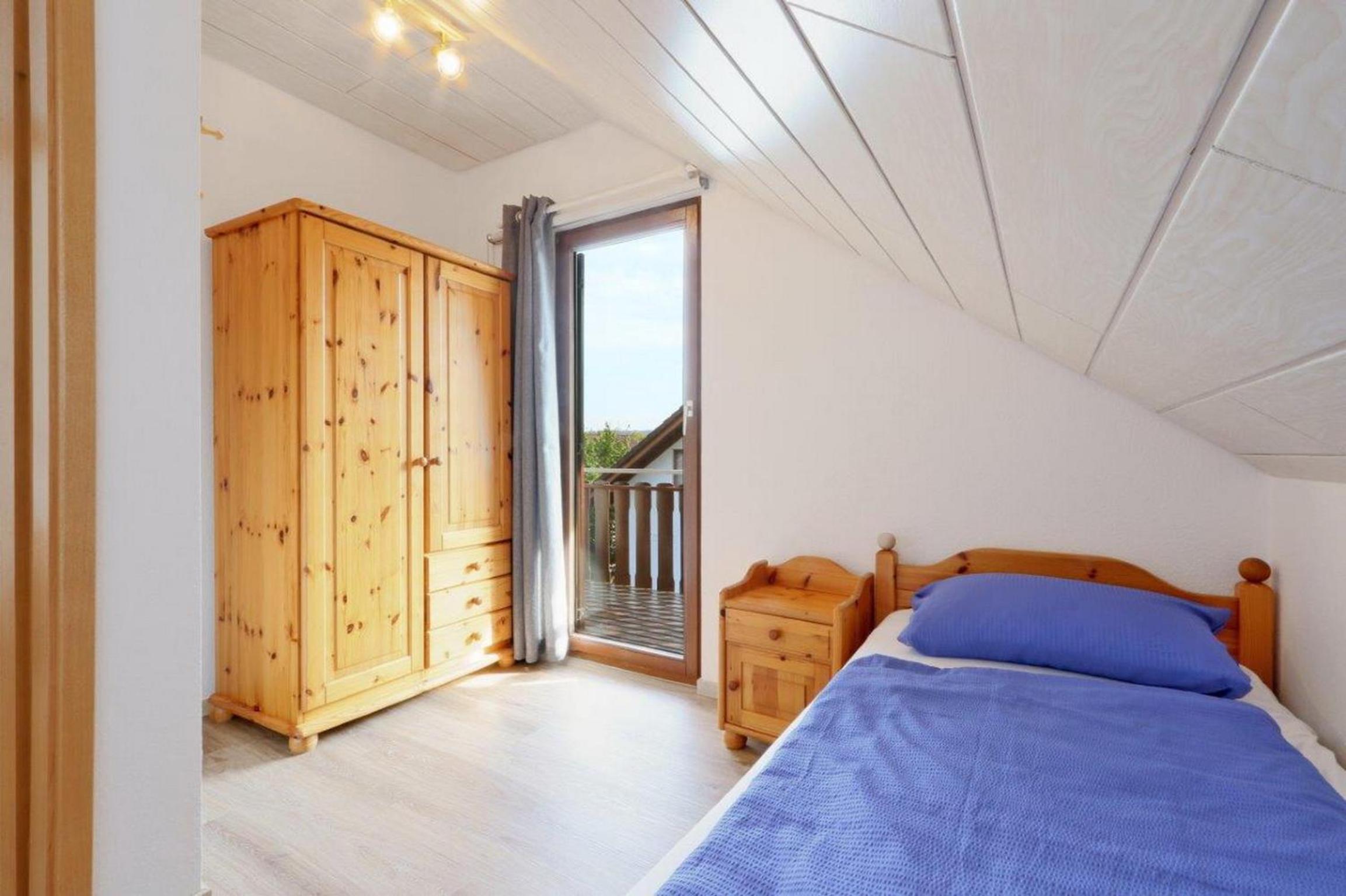 Ferienhaus mit Sauna direkt am Waldrand, See, Wald und Ruhe