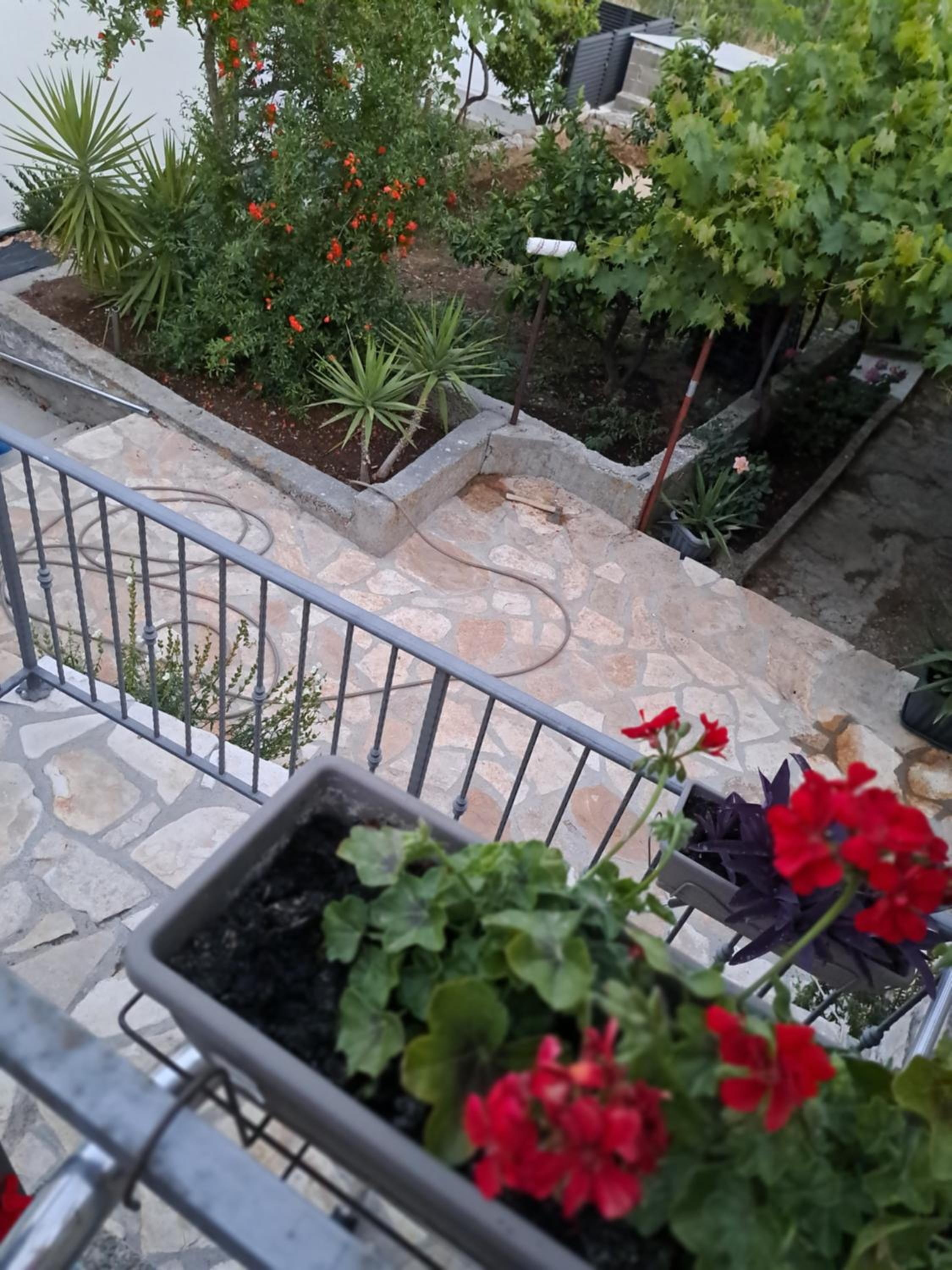 Photo 32