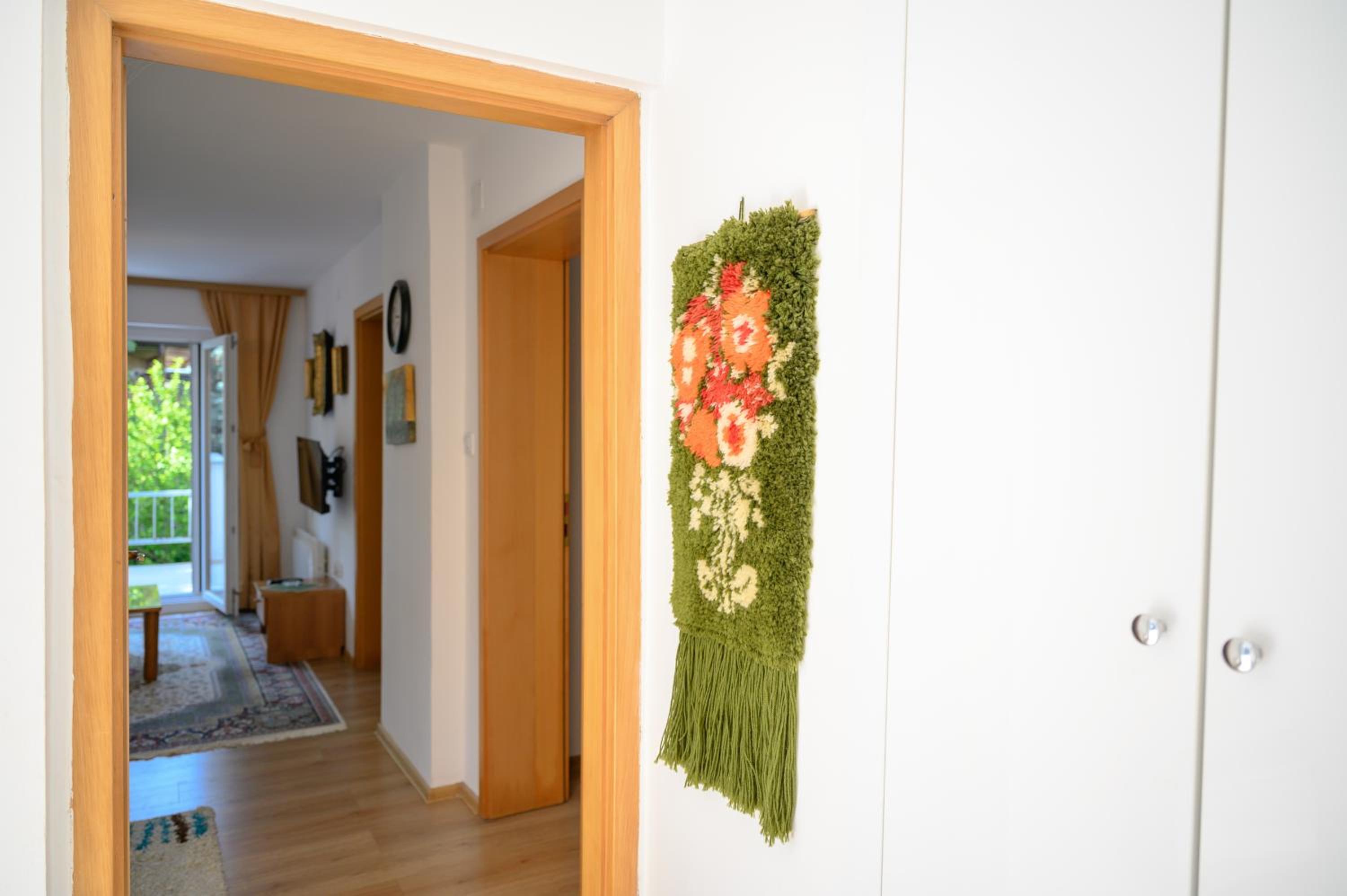 Apartman MirA