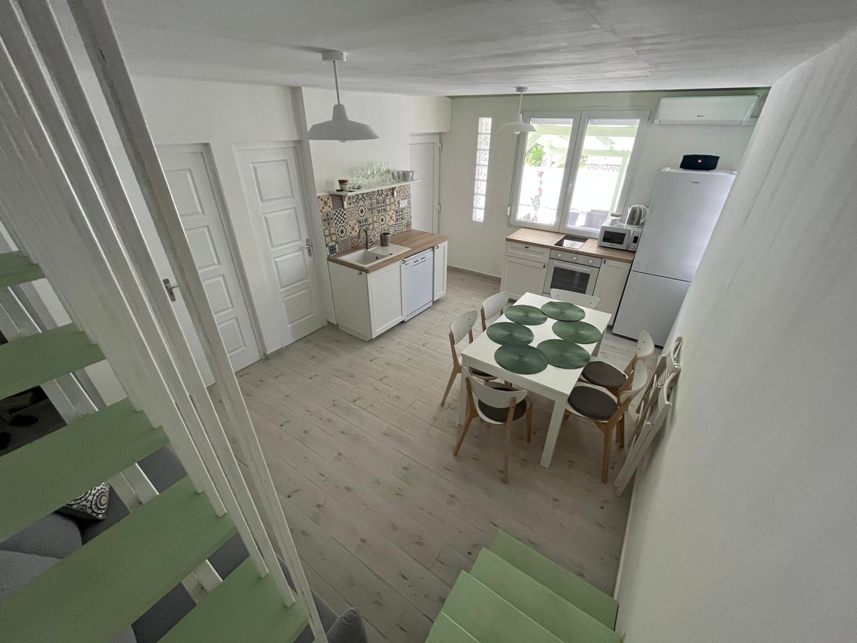 Helló Zsóry Apartman view 3