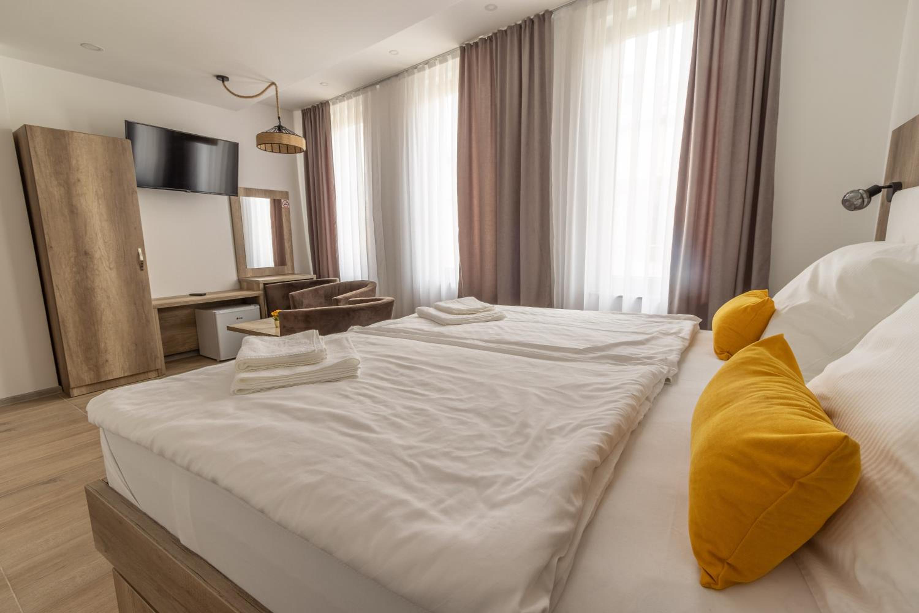 Verdi Rooms