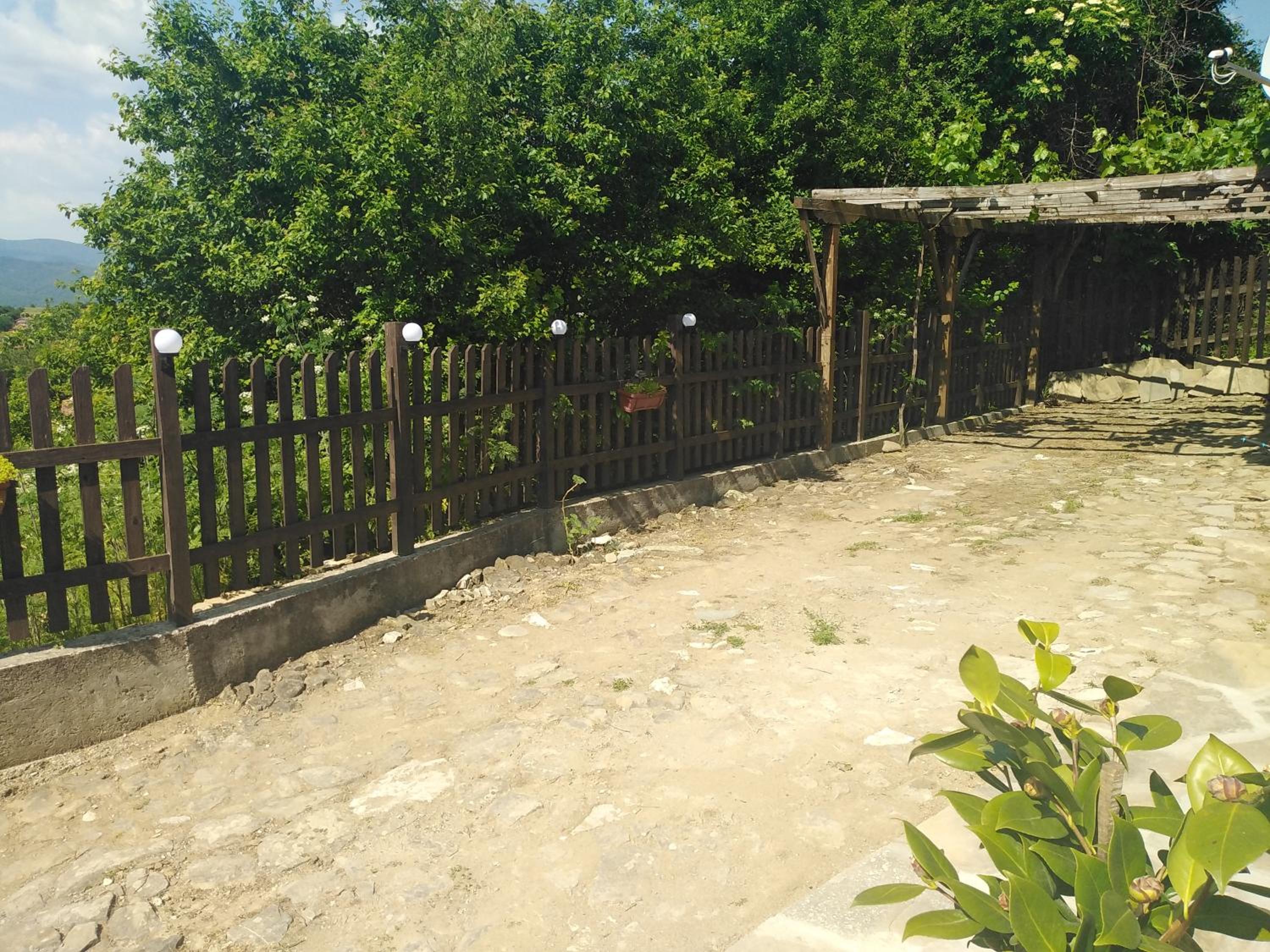 Къща за гости УЮТ с. Жеравна