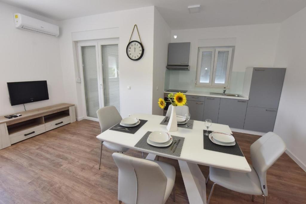 Apartman Iva view 2