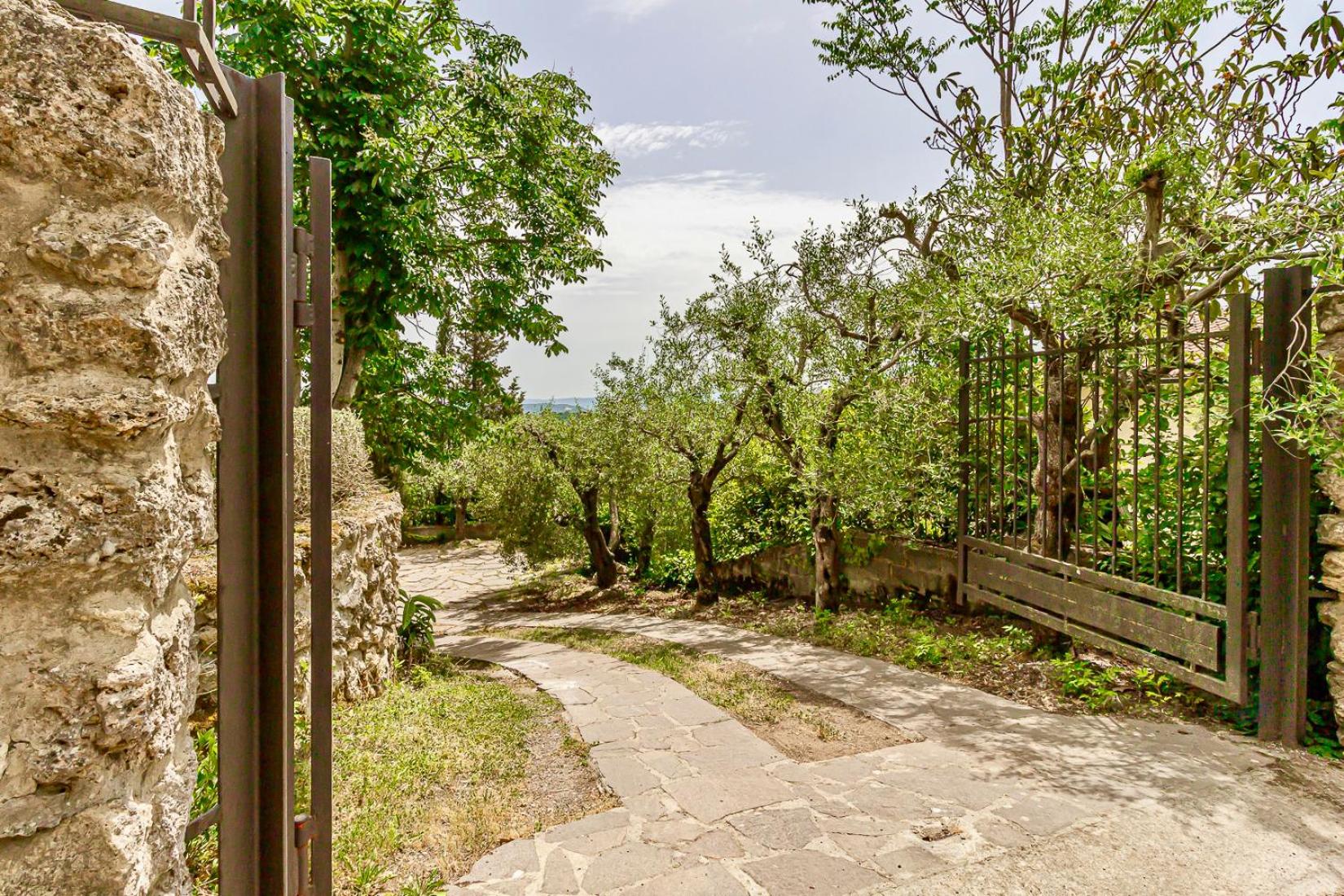 Villa Donatelli - Spacious Panoramic Villa, Perfect for Visiting Tuscany view 4