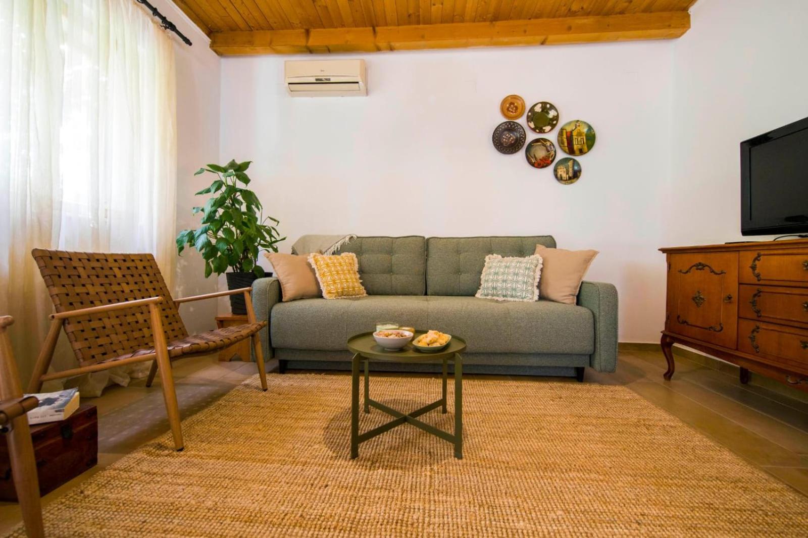 Holiday Estate "Bujur" - private pool, surrounded by nature! view 3
