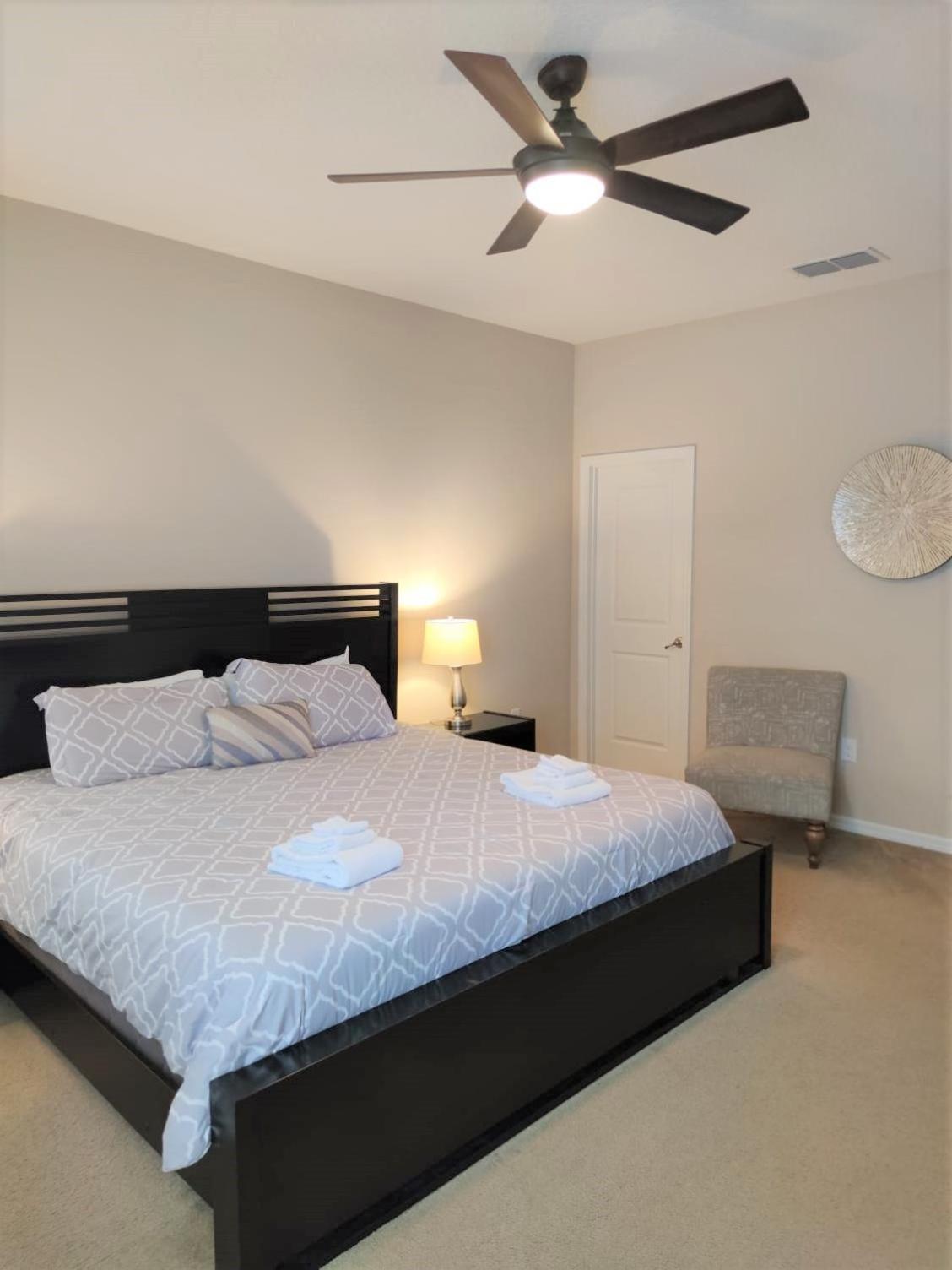 CozyKey Vacation Rentals - Crystal Cove