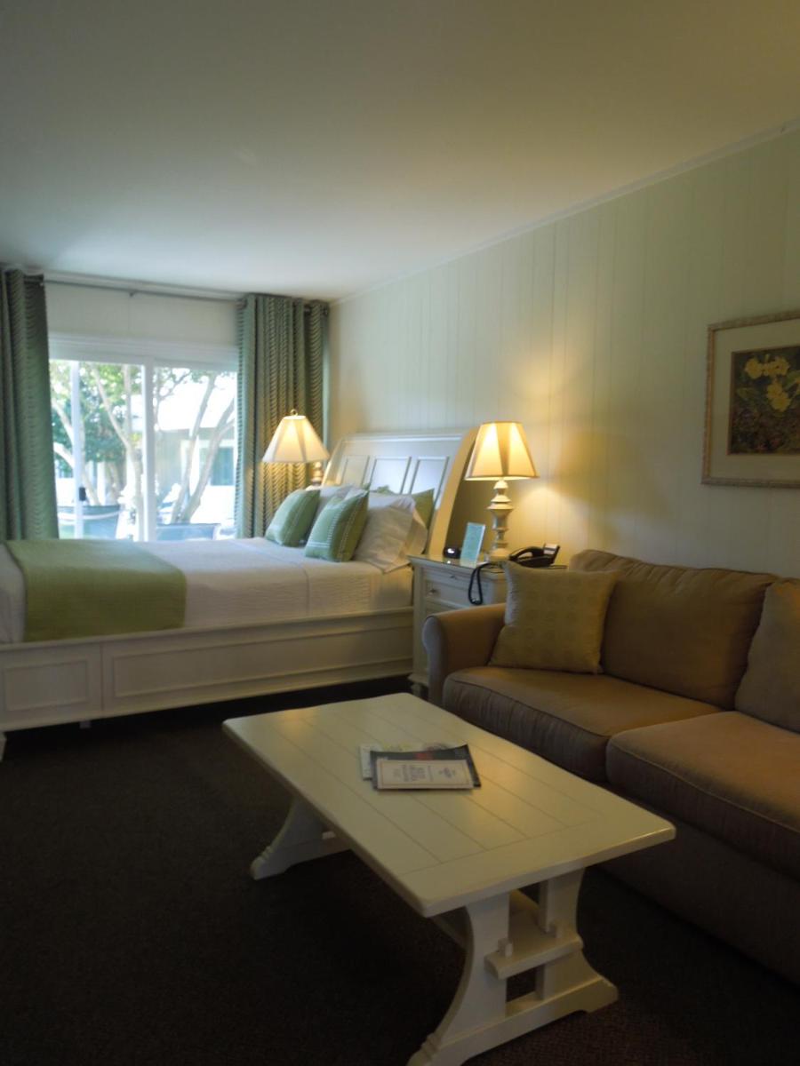 East Hampton House Resort 233