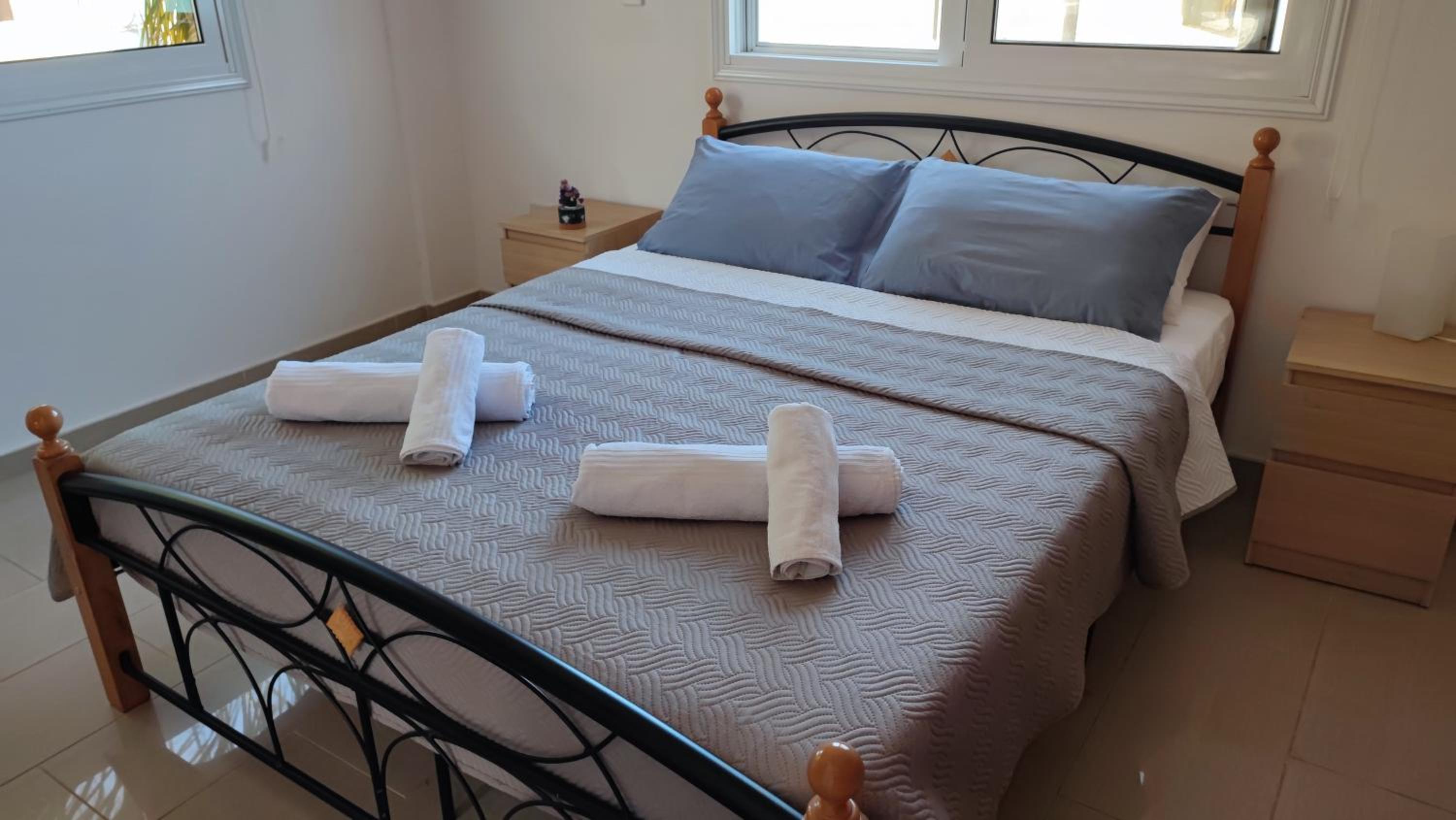 Lovely holiday home,Kapparis,2 swimming pools,Wifi