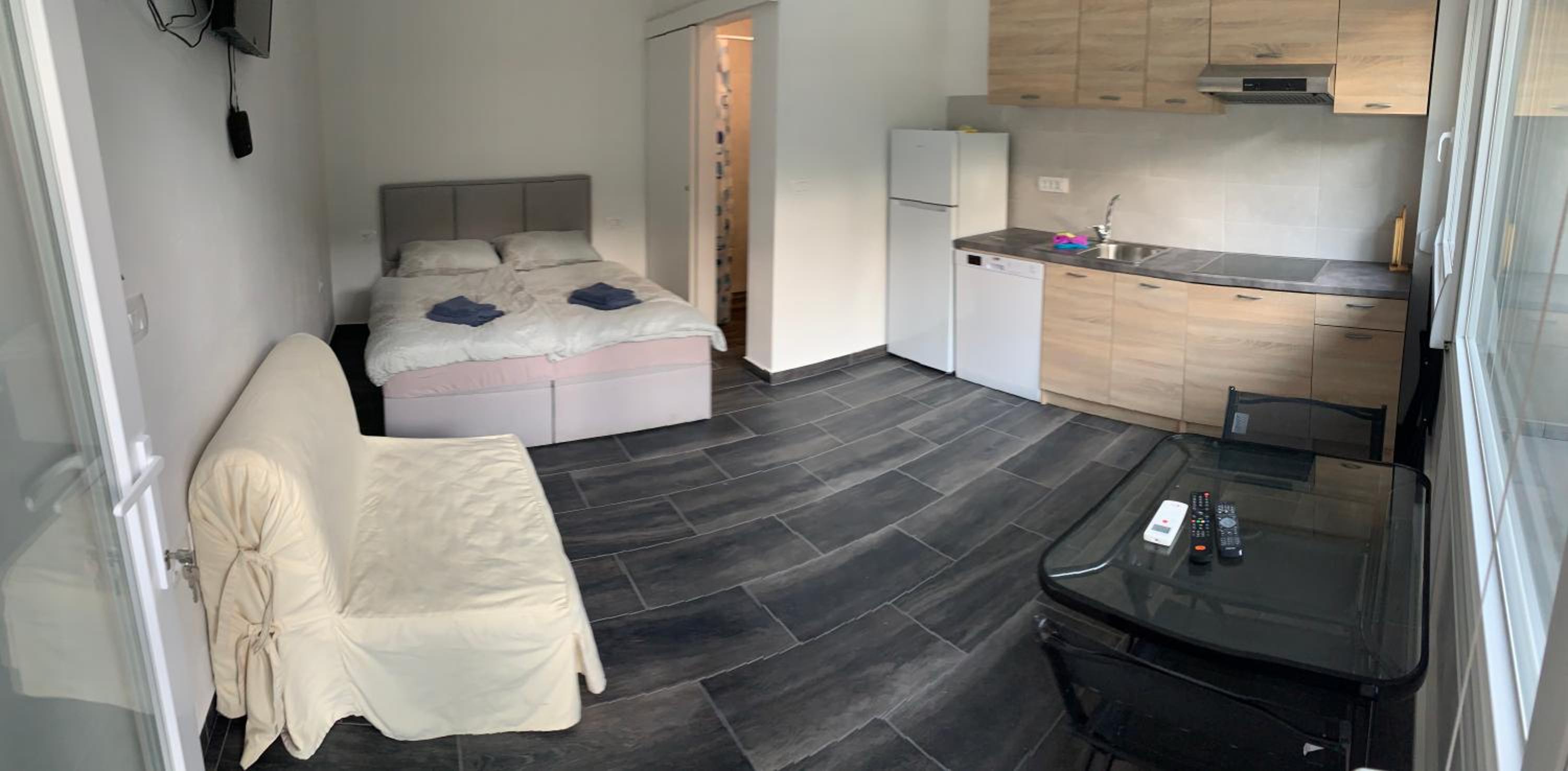 Photo 12