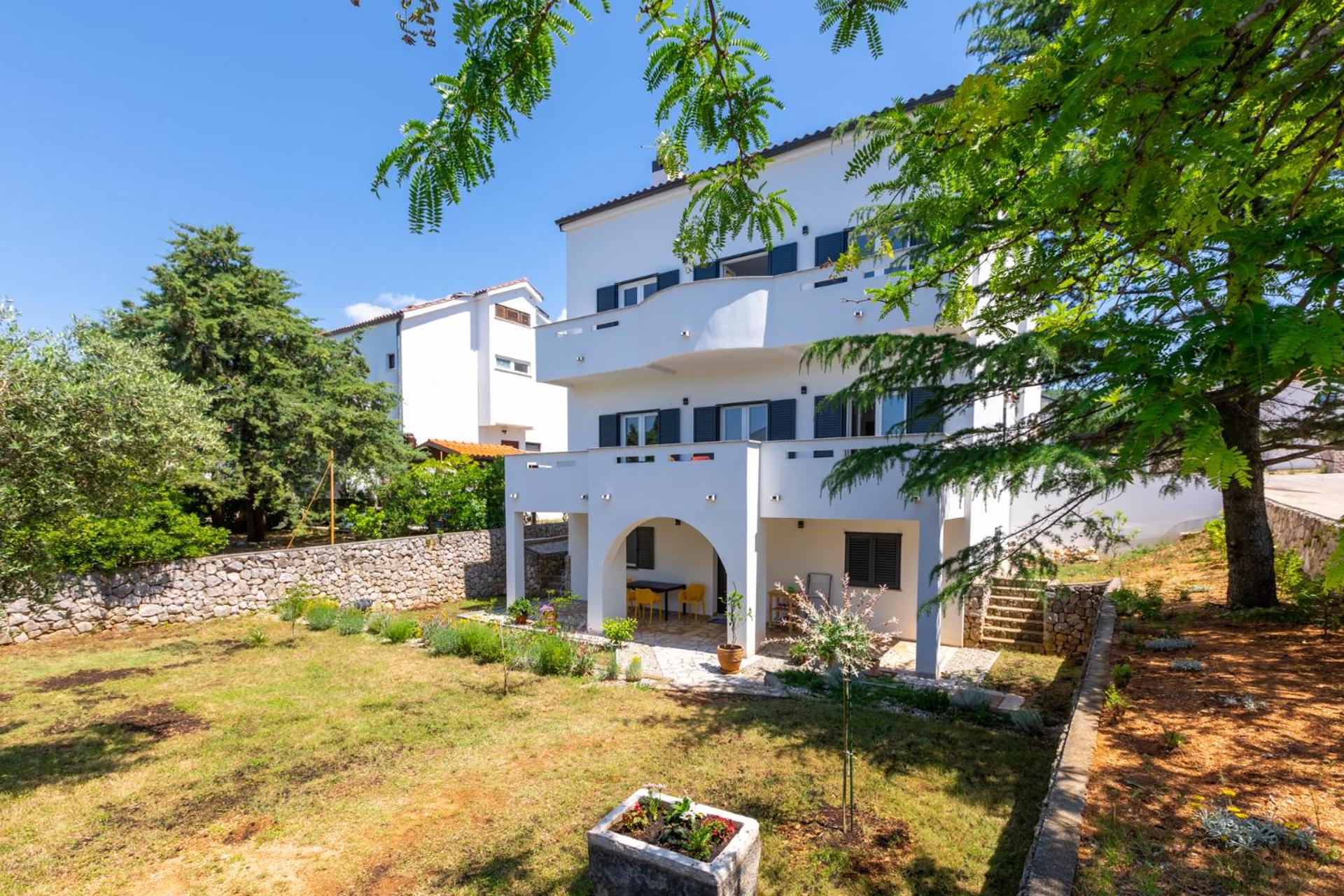 Apartments Cukar view 4