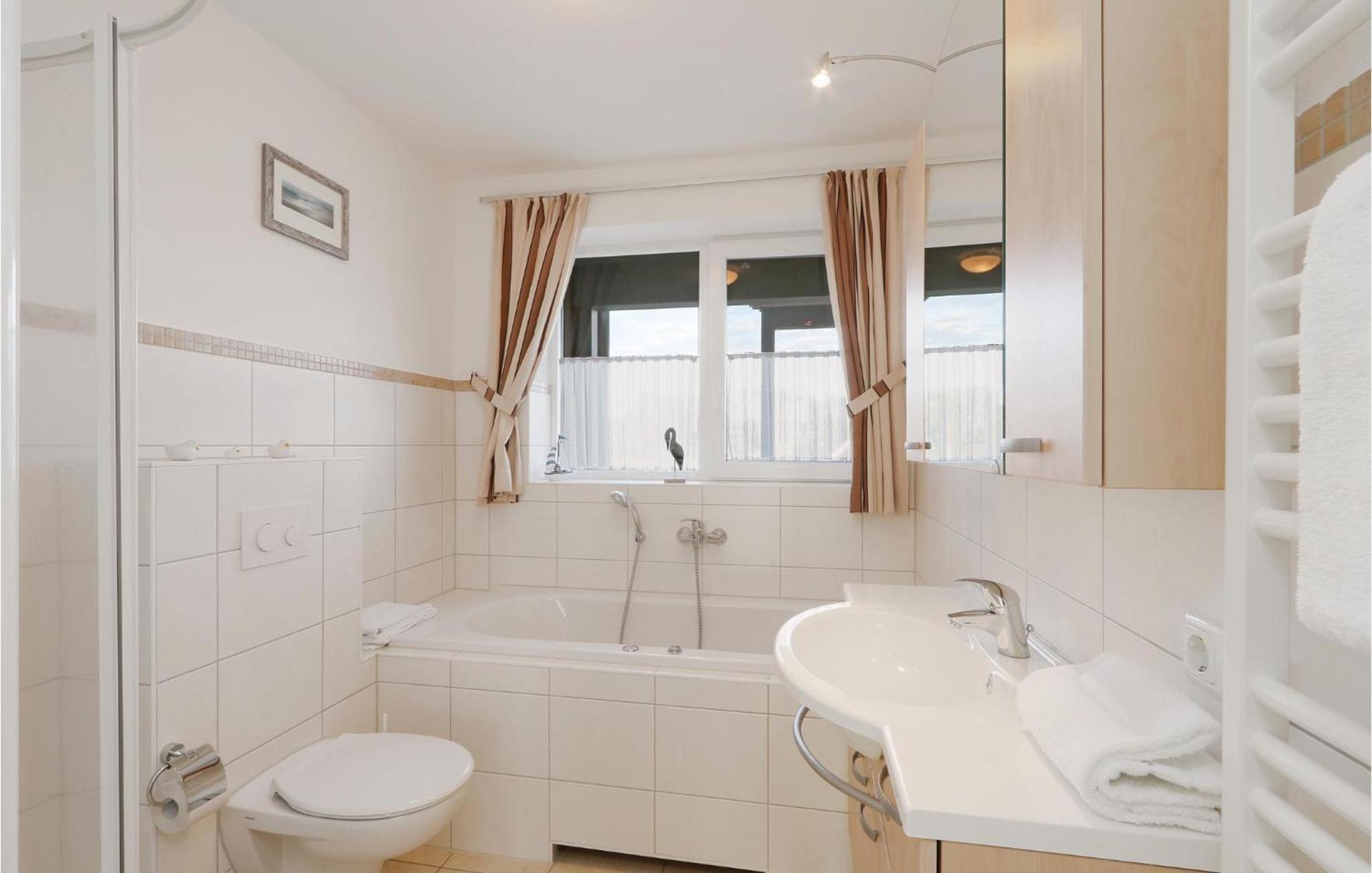 1 Bedroom Gorgeous Apartment In Rechlin