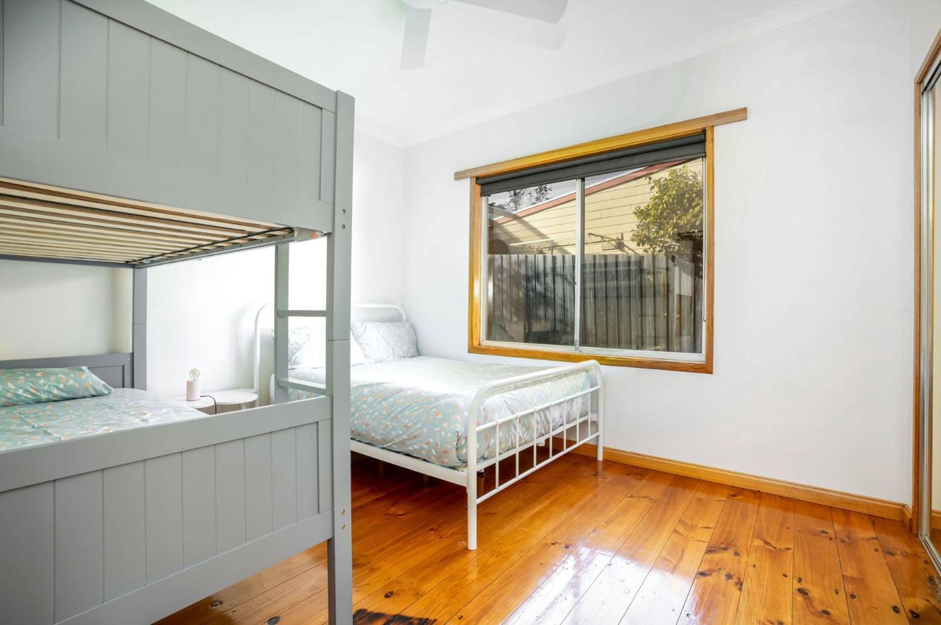 Cozy Beach Hideaway Pet friendly