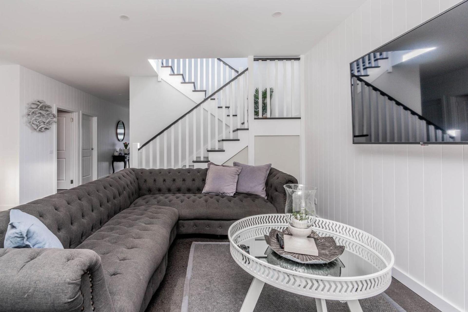 Coastal Chic on Howsam