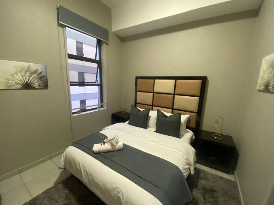 Stylish Dante’s 1-bedroom condo free Wifi & Cinema