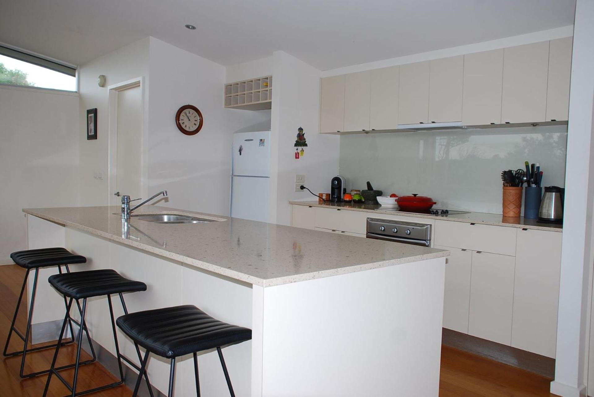 Stylish Holiday Home opposite Surf